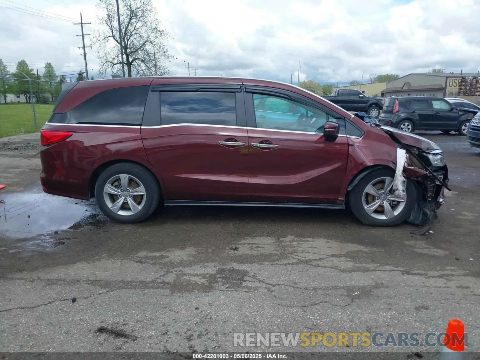 13 Photograph of a damaged car 5FNRL6H78LB041159 HONDA ODYSSEY 2020