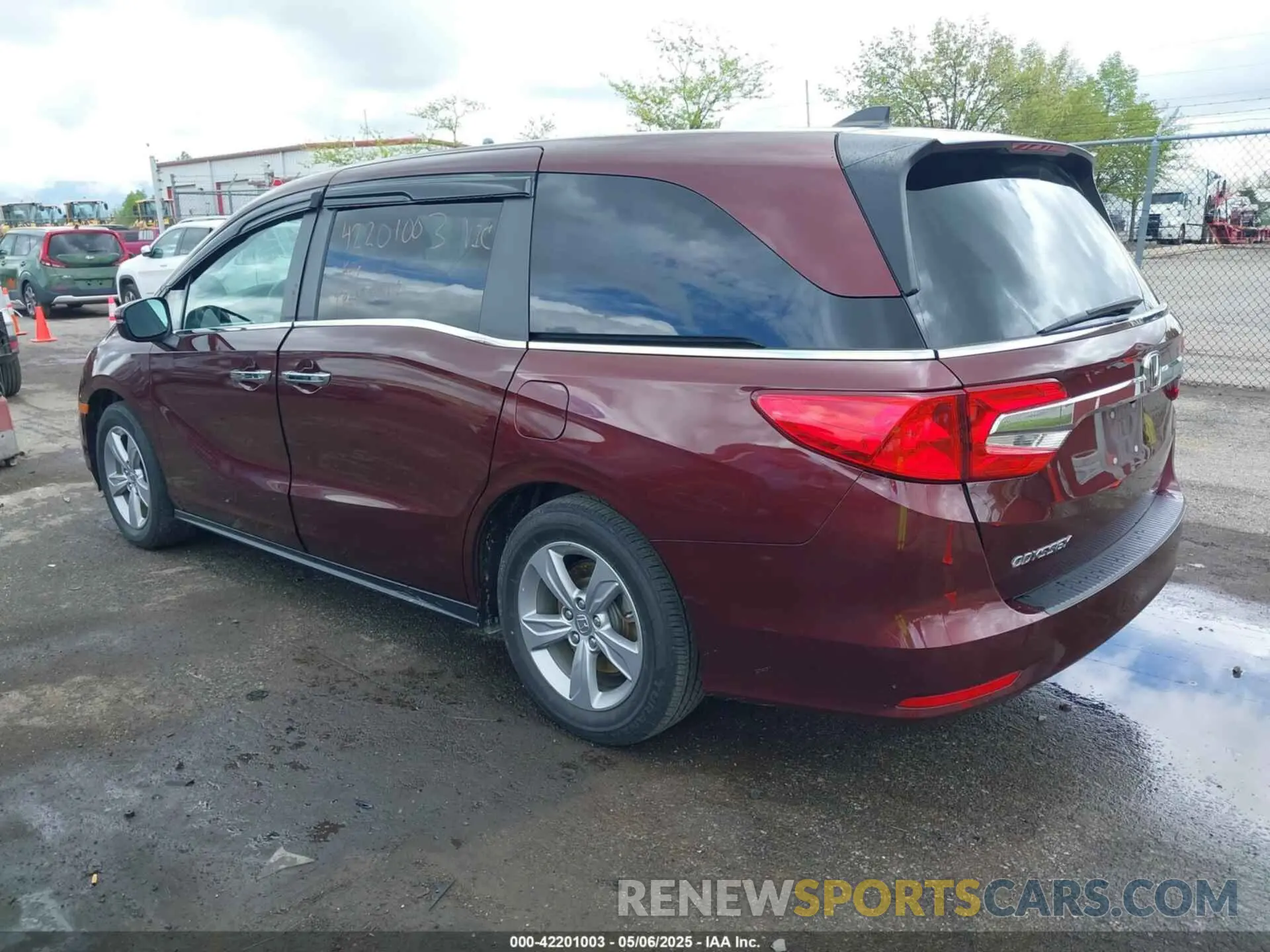 3 Photograph of a damaged car 5FNRL6H78LB041159 HONDA ODYSSEY 2020