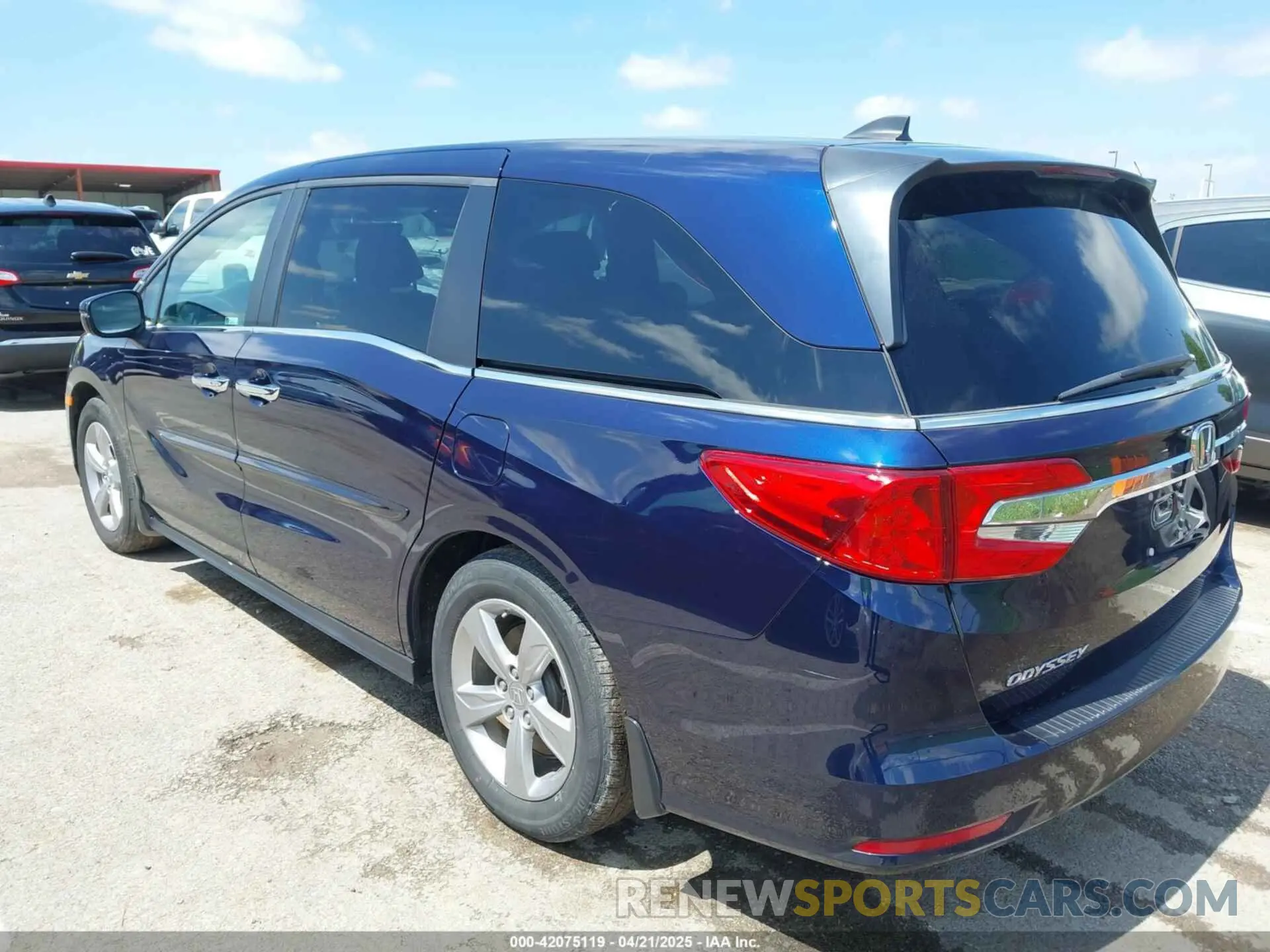 3 Photograph of a damaged car 5FNRL6H79LB039226 HONDA ODYSSEY 2020