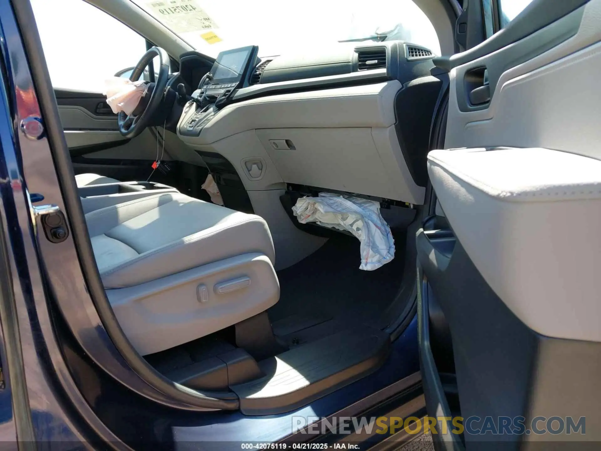 5 Photograph of a damaged car 5FNRL6H79LB039226 HONDA ODYSSEY 2020