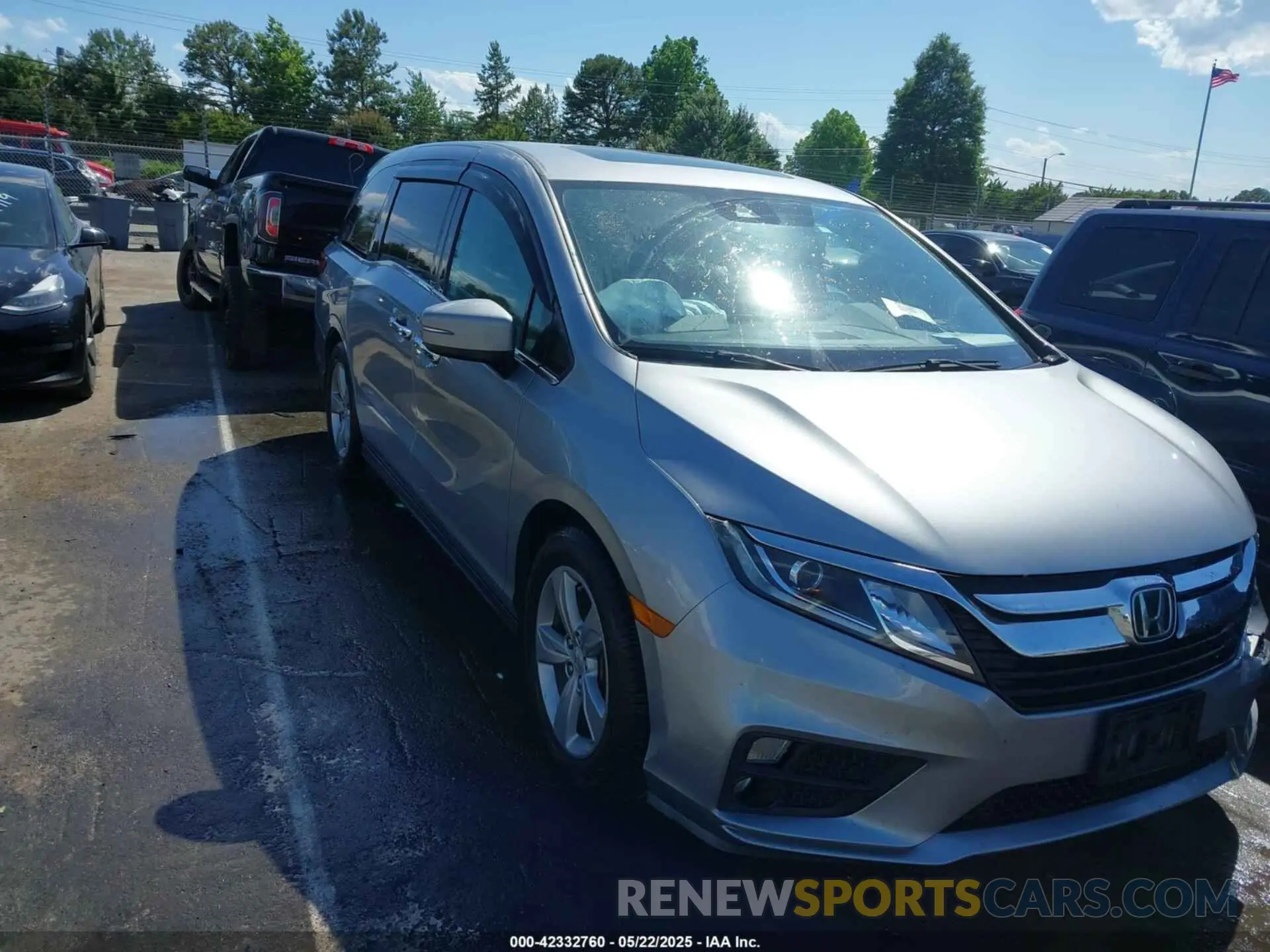 1 Photograph of a damaged car 5FNRL6H79LB060724 HONDA ODYSSEY 2020