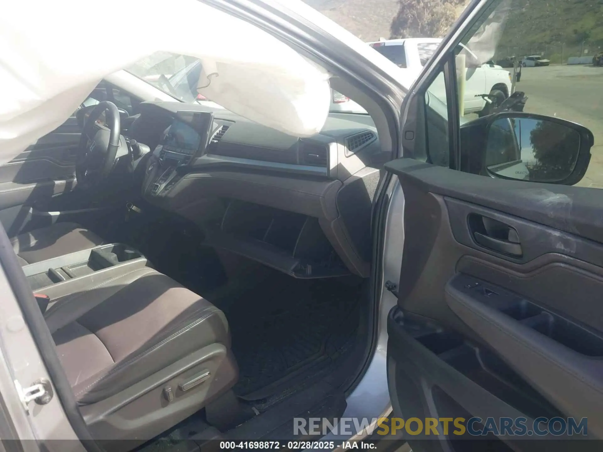 5 Photograph of a damaged car 5FNRL6H7XLB017154 HONDA ODYSSEY 2020