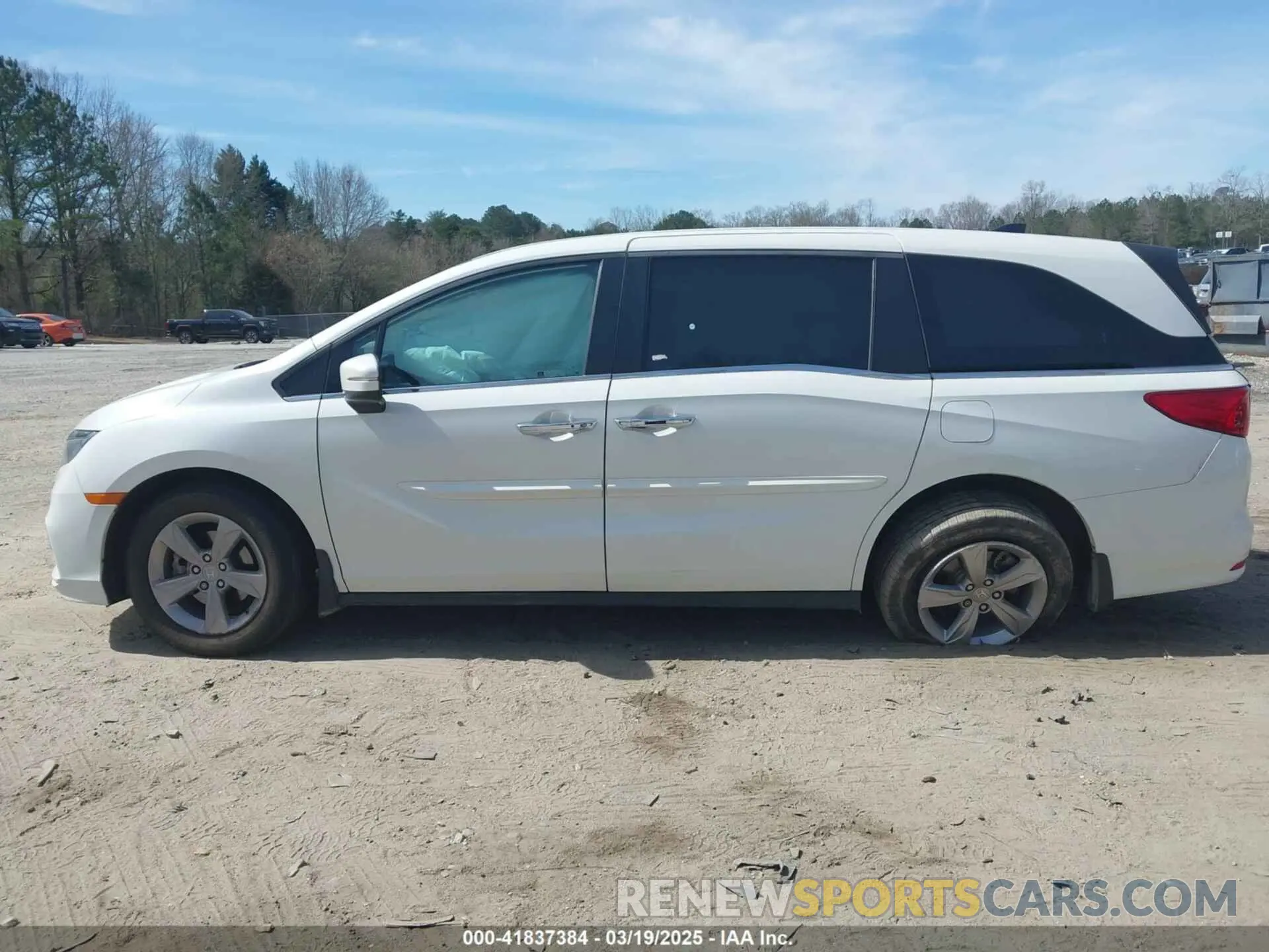 14 Photograph of a damaged car 5FNRL6H7XLB023567 HONDA ODYSSEY 2020