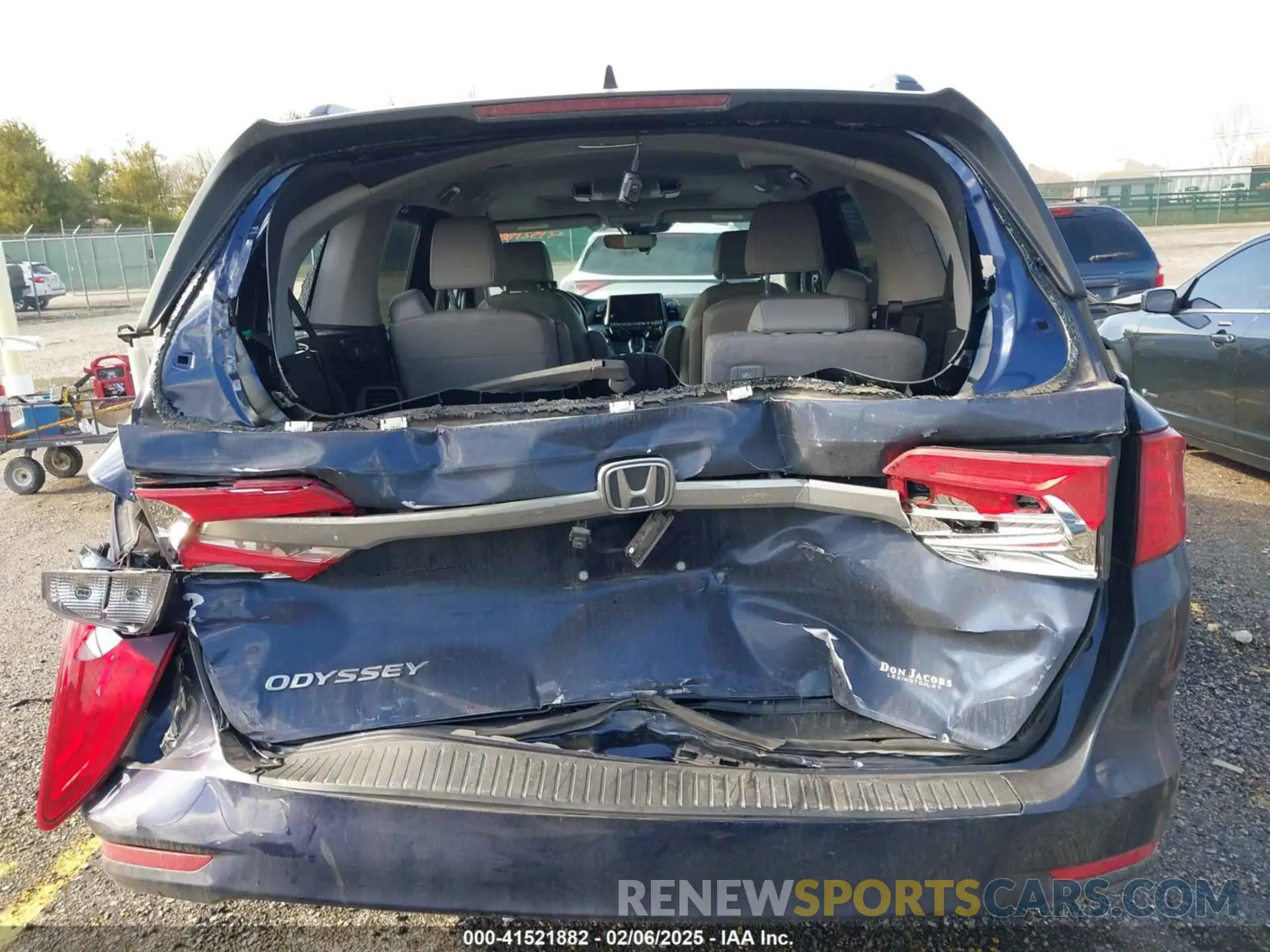 16 Photograph of a damaged car 5FNRL6H7XLB061414 HONDA ODYSSEY 2020