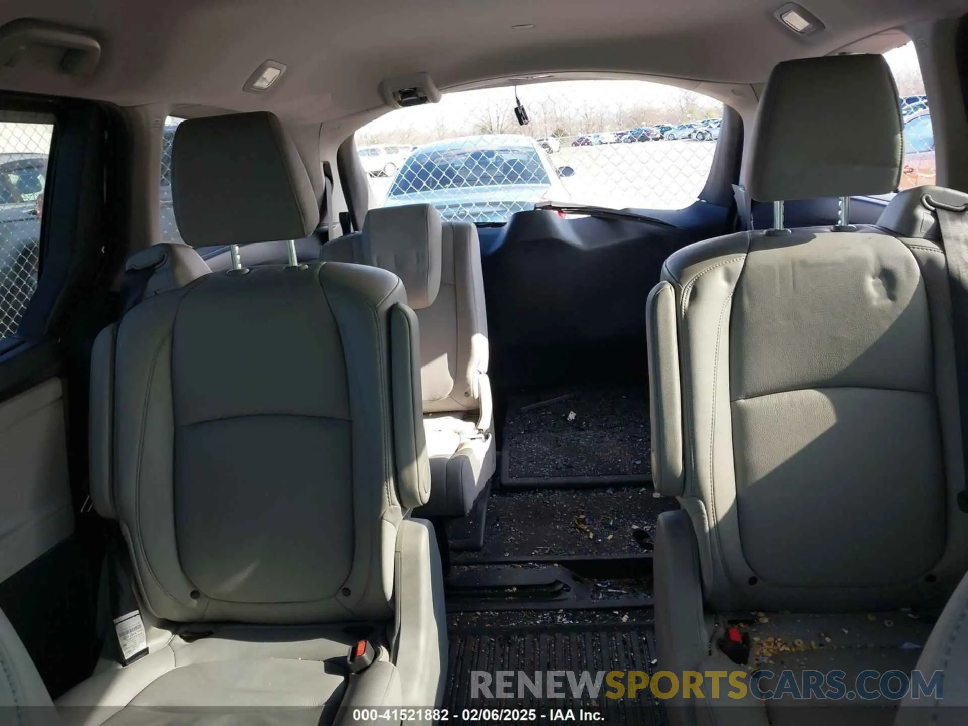8 Photograph of a damaged car 5FNRL6H7XLB061414 HONDA ODYSSEY 2020