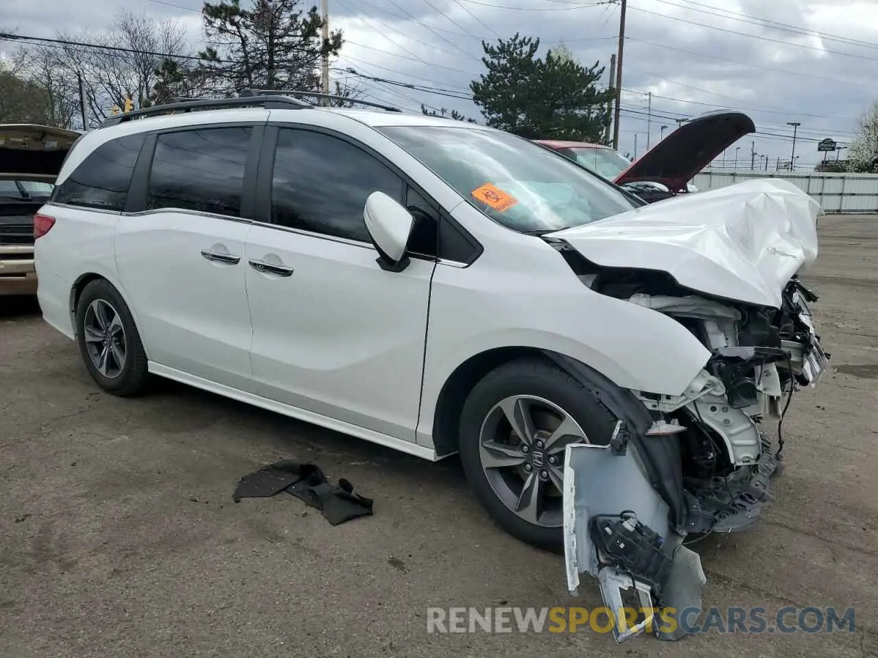 4 Photograph of a damaged car 5FNRL6H81LB041576 HONDA ODYSSEY 2020