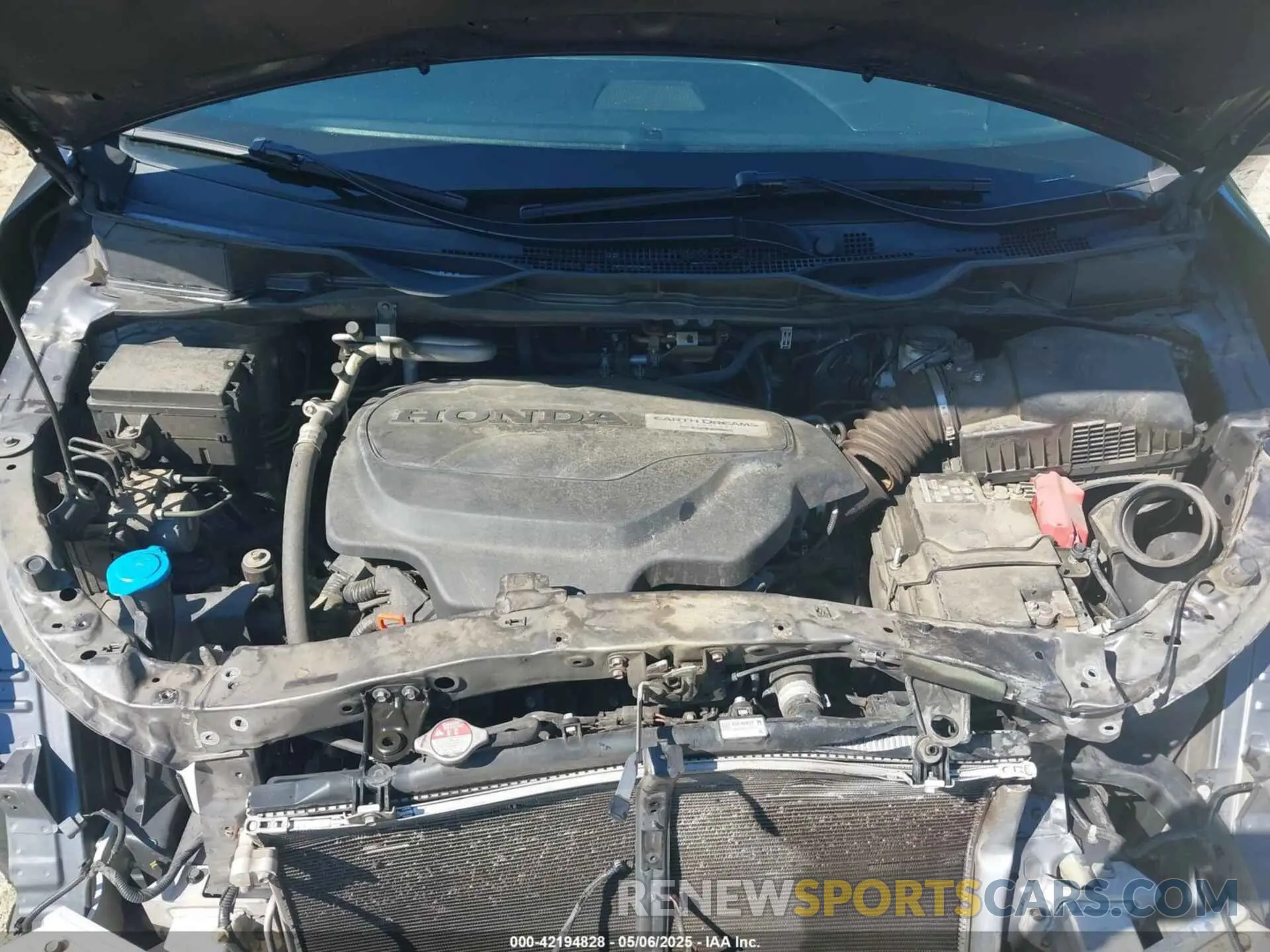 10 Photograph of a damaged car 5FNRL6H84LB001511 HONDA ODYSSEY 2020