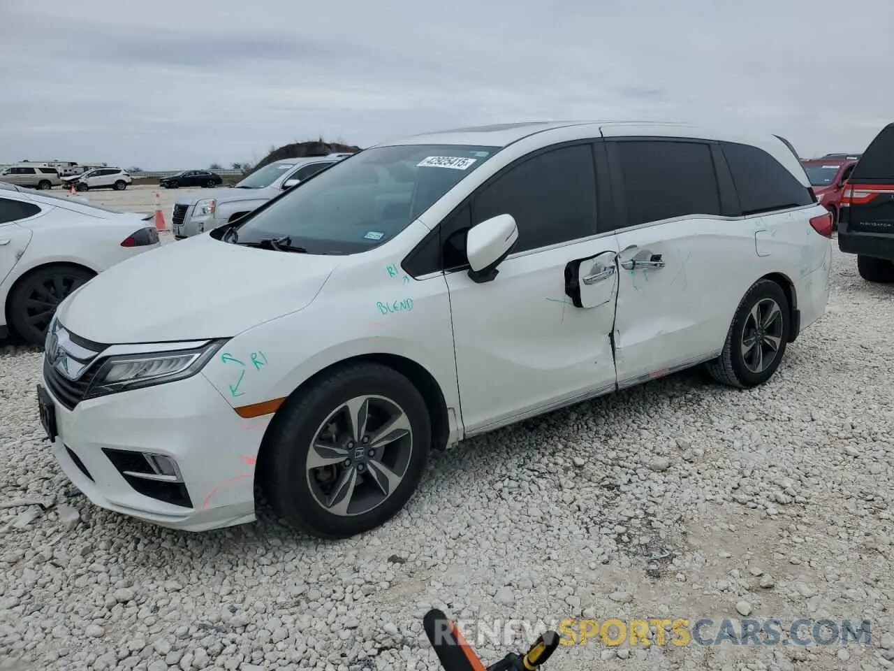 1 Photograph of a damaged car 5FNRL6H88LB014164 HONDA ODYSSEY 2020