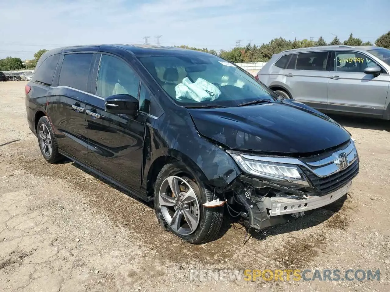 4 Photograph of a damaged car 5FNRL6H8XLB031189 HONDA ODYSSEY 2020