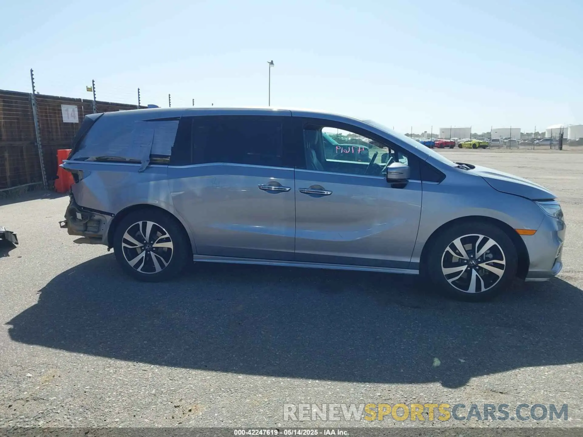 14 Photograph of a damaged car 5FNRL6H91LB001846 HONDA ODYSSEY 2020