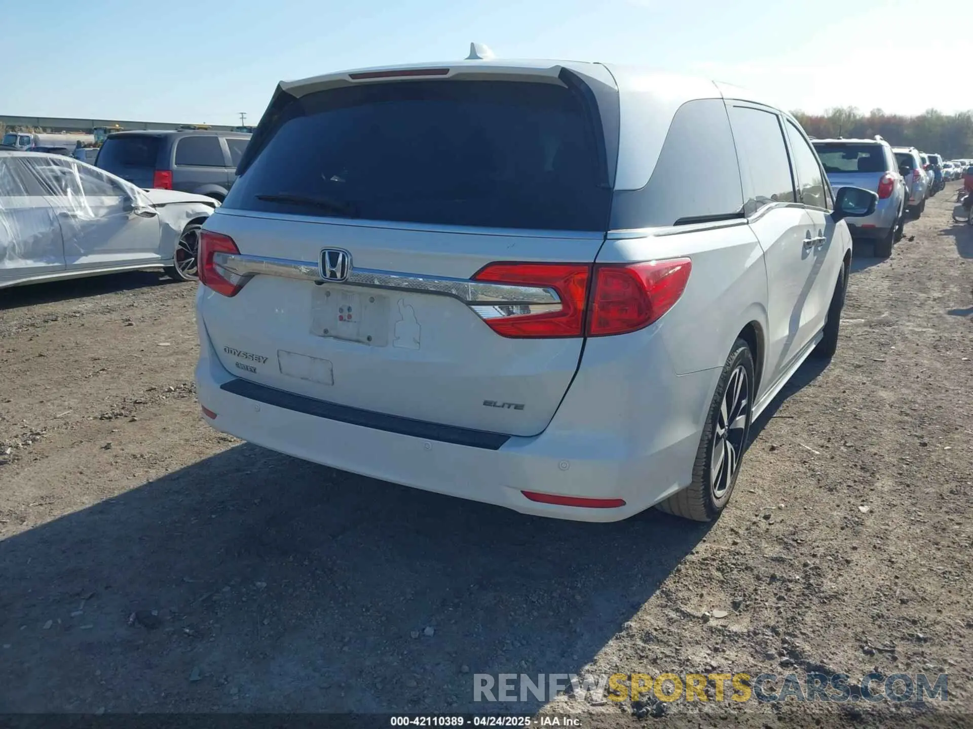 4 Photograph of a damaged car 5FNRL6H92LB014671 HONDA ODYSSEY 2020