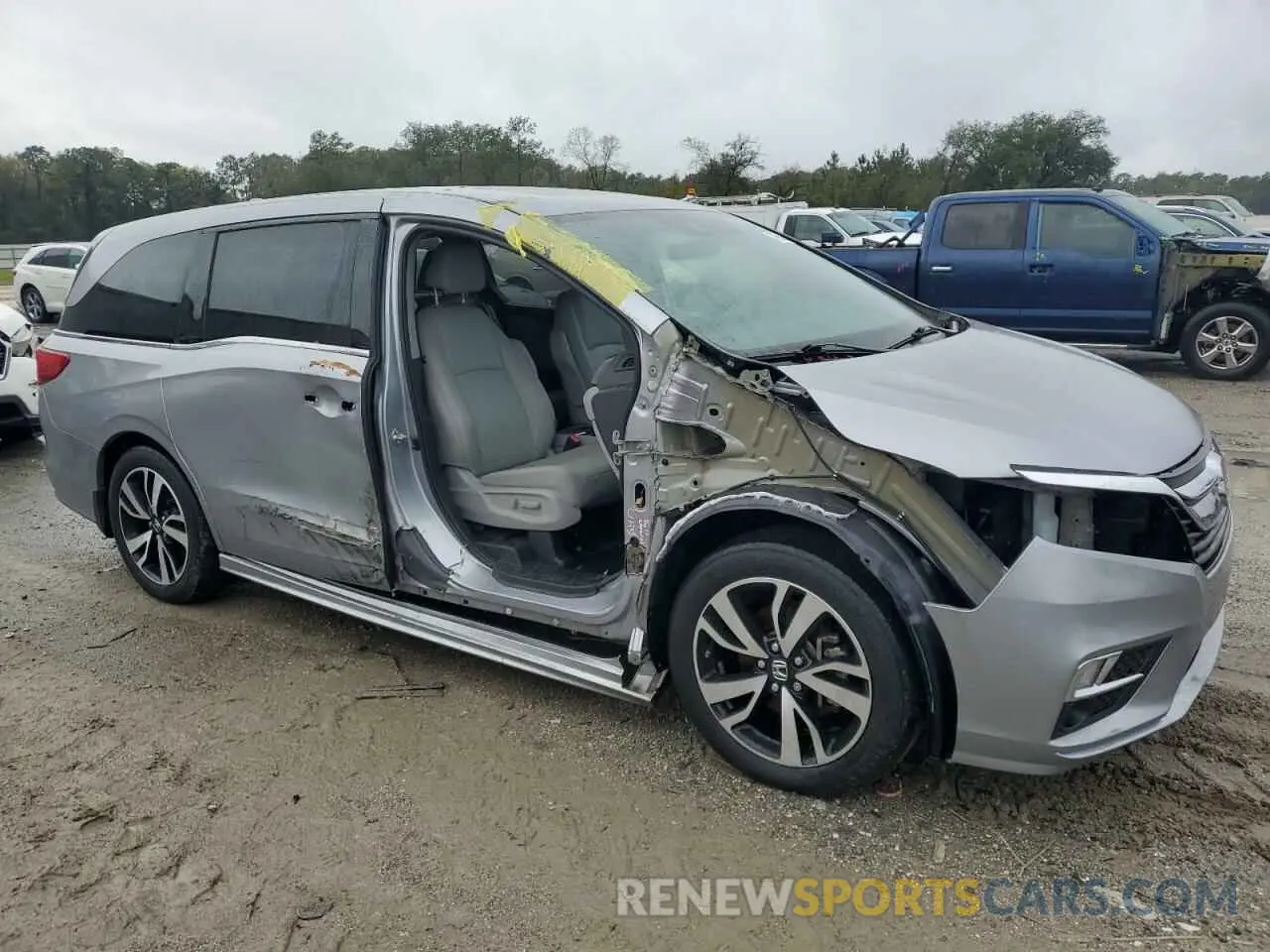 4 Photograph of a damaged car 5FNRL6H97LB039663 HONDA ODYSSEY 2020