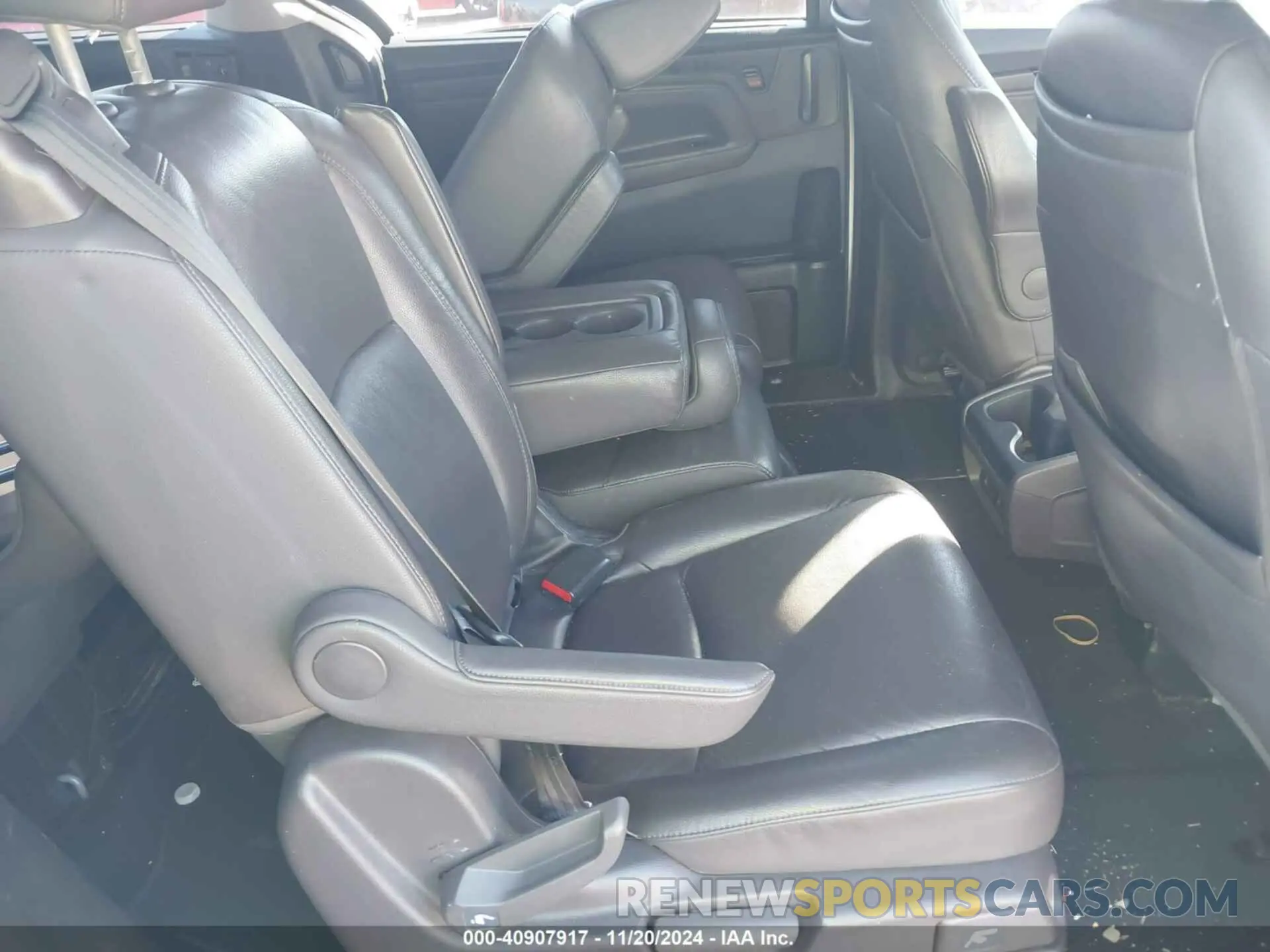 8 Photograph of a damaged car 5FNRL6H99LB055508 HONDA ODYSSEY 2020