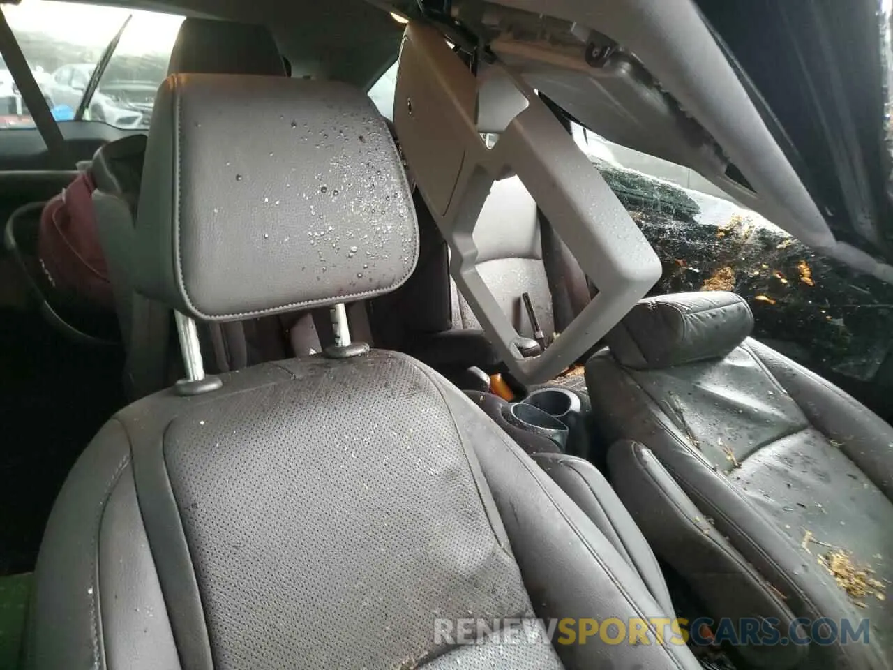 11 Photograph of a damaged car 5FNRL6H99LB069683 HONDA ODYSSEY 2020