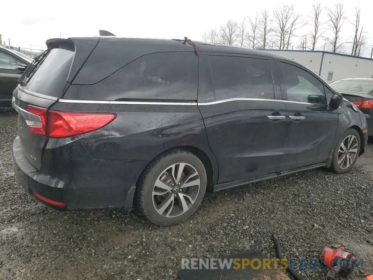 3 Photograph of a damaged car 5FNRL6H99LB069683 HONDA ODYSSEY 2020