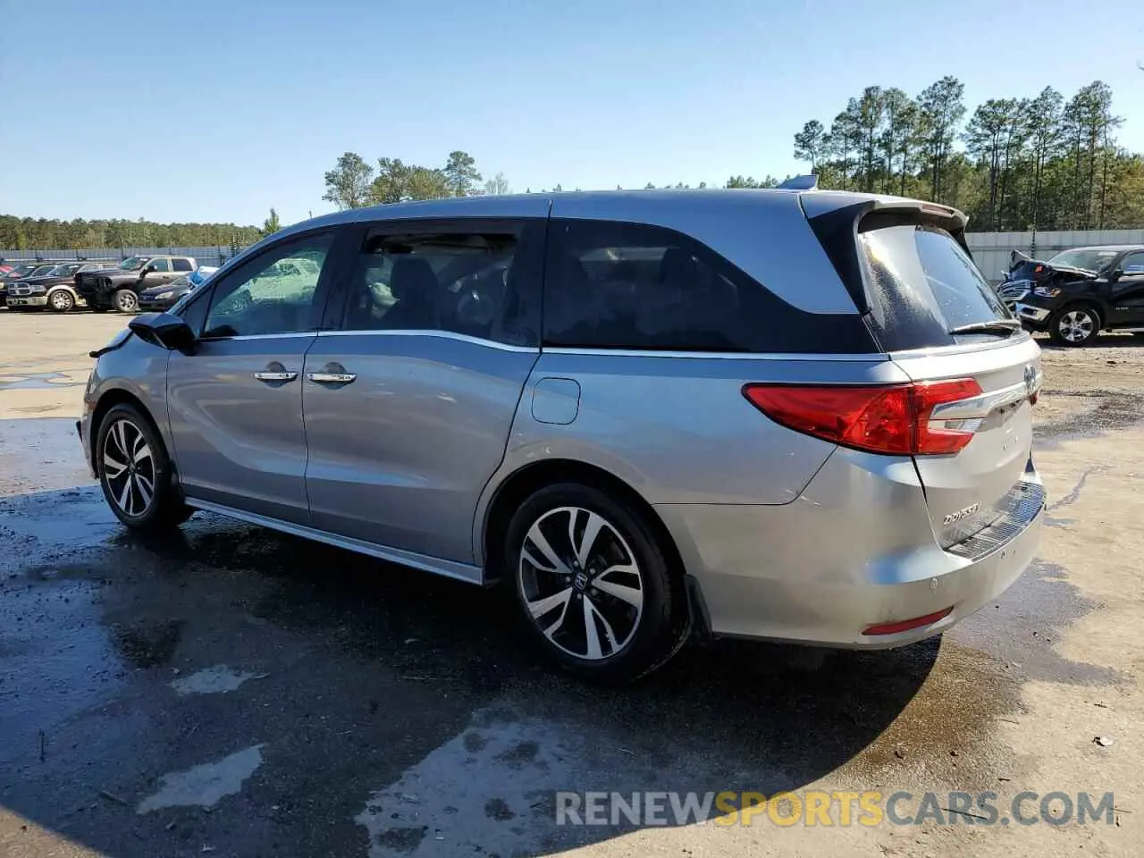 2 Photograph of a damaged car 5FNRL6H9XLB025899 HONDA ODYSSEY 2020