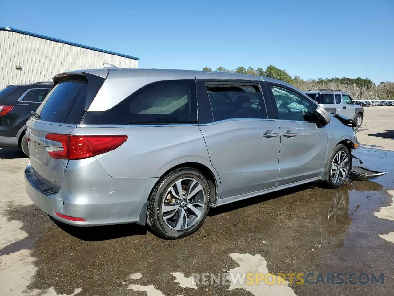 3 Photograph of a damaged car 5FNRL6H9XLB025899 HONDA ODYSSEY 2020