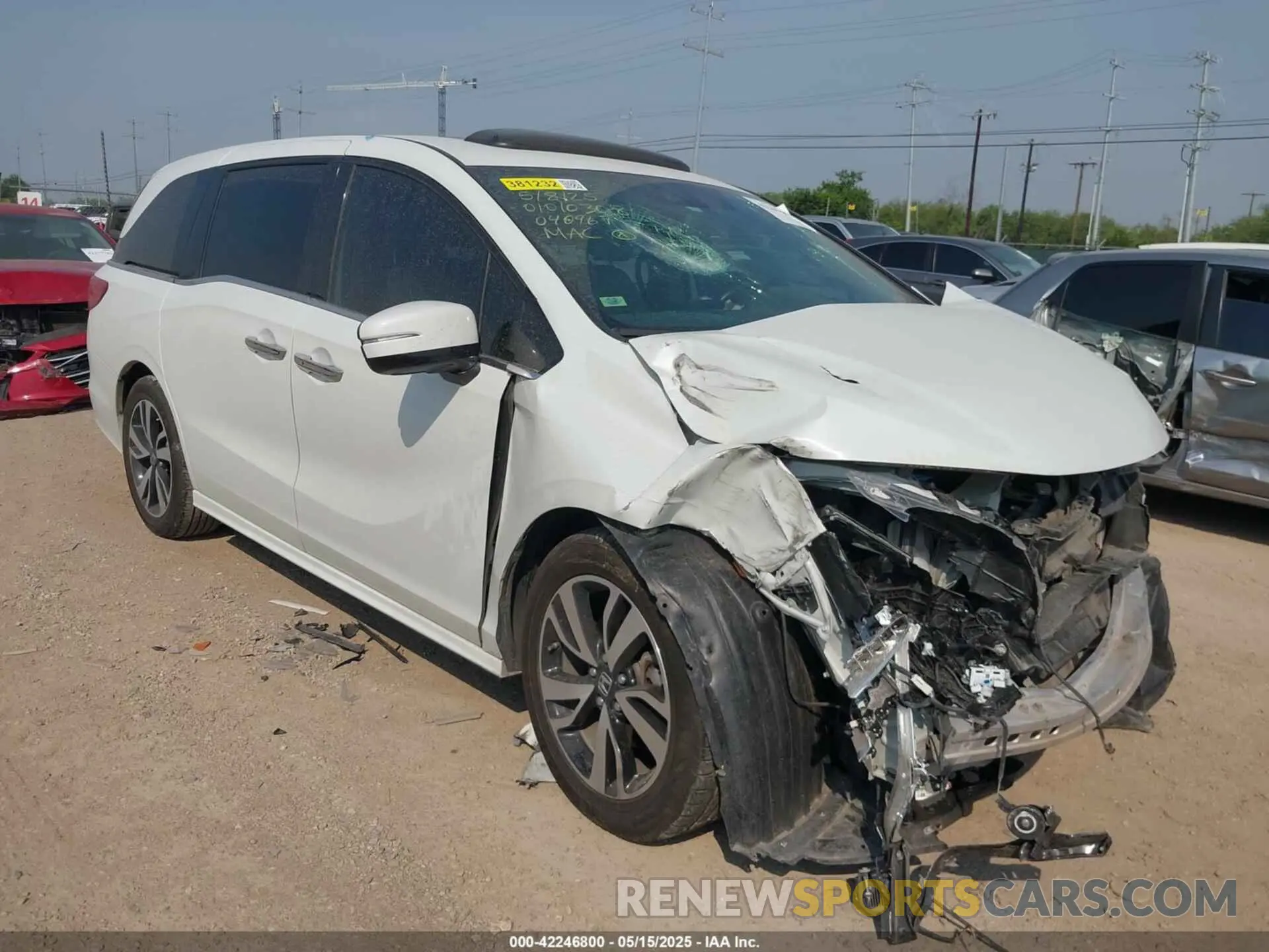 1 Photograph of a damaged car 5FNRL6H9XLB040967 HONDA ODYSSEY 2020