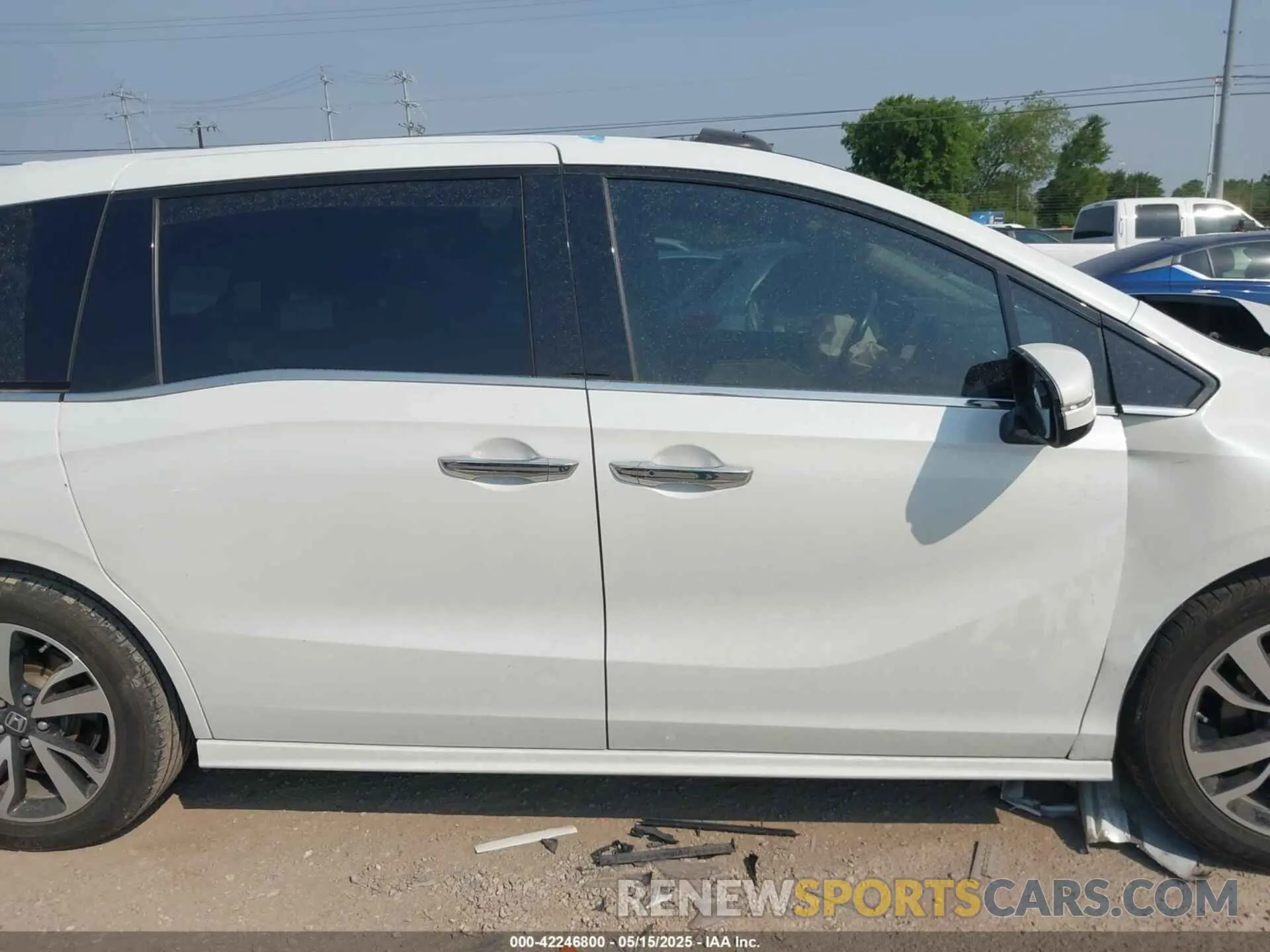 13 Photograph of a damaged car 5FNRL6H9XLB040967 HONDA ODYSSEY 2020