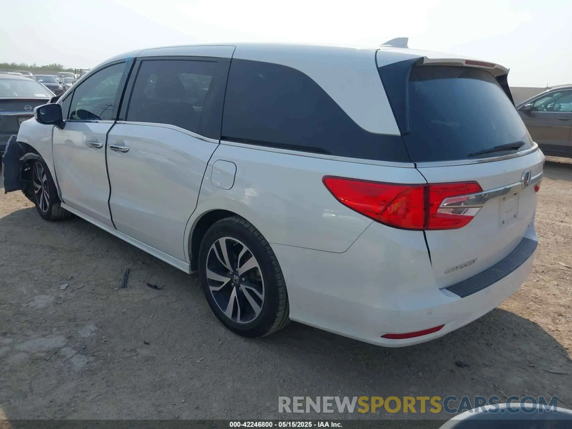 3 Photograph of a damaged car 5FNRL6H9XLB040967 HONDA ODYSSEY 2020