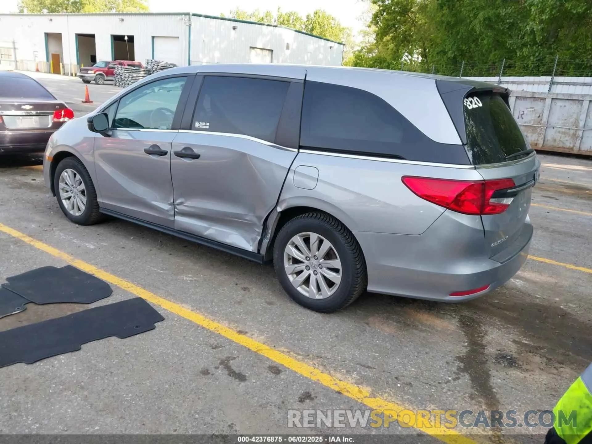 3 Photograph of a damaged car 5FNRL6H24MB043075 HONDA ODYSSEY 2021