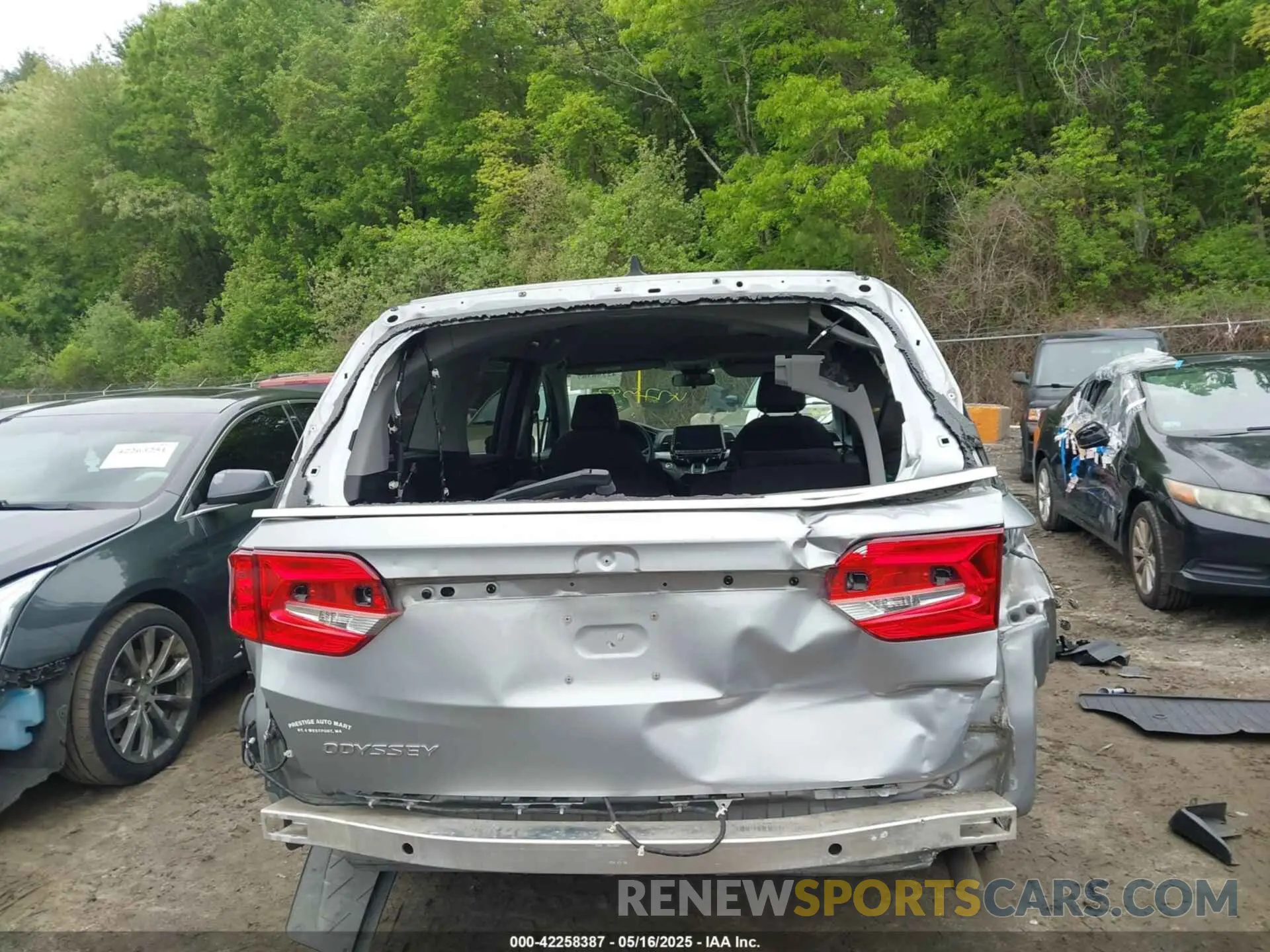 16 Photograph of a damaged car 5FNRL6H50MB016840 HONDA ODYSSEY 2021
