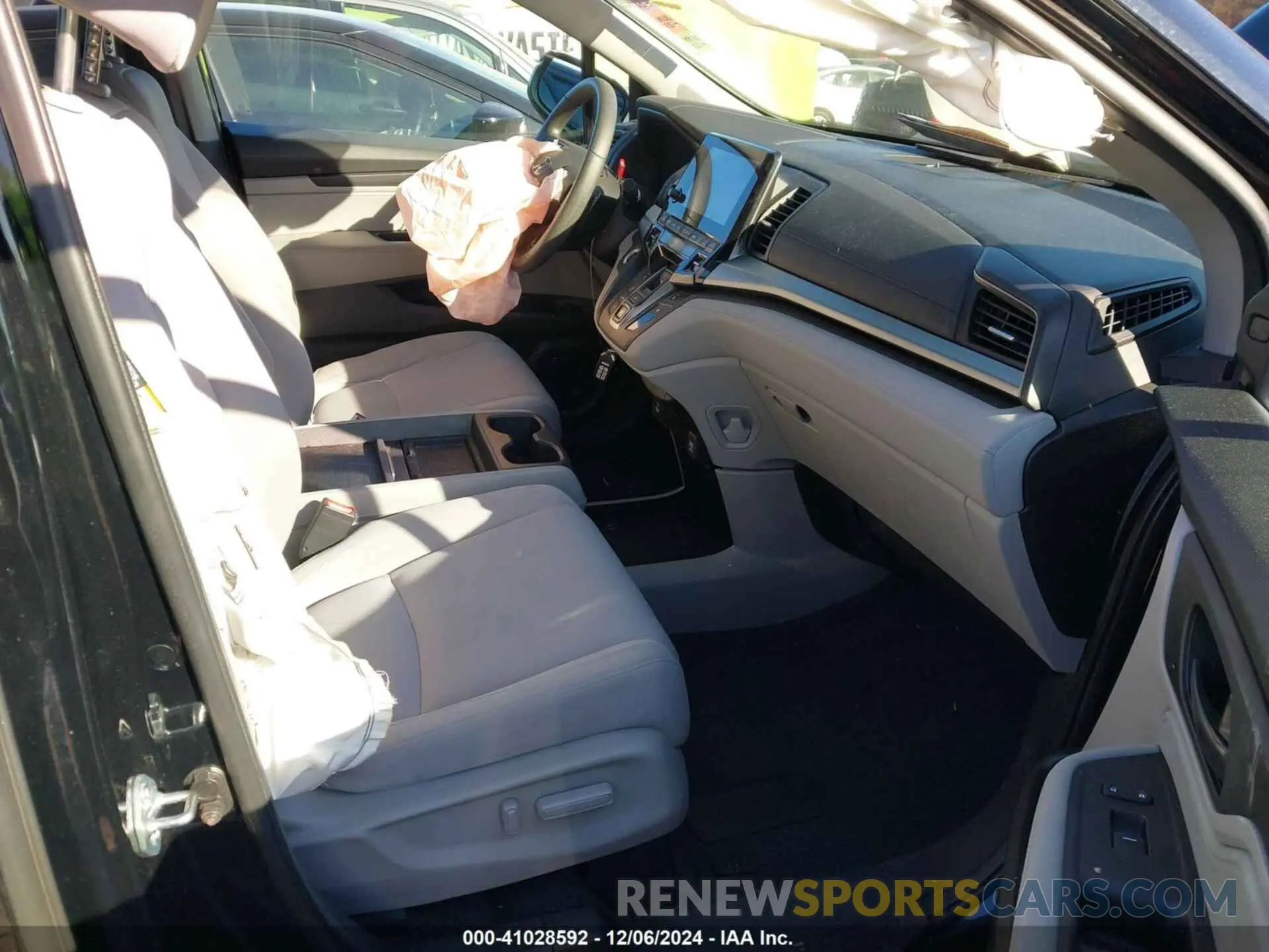 5 Photograph of a damaged car 5FNRL6H53MB010305 HONDA ODYSSEY 2021