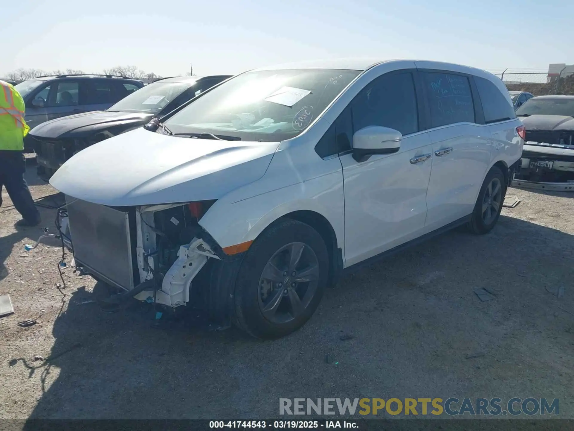 2 Photograph of a damaged car 5FNRL6H54MB014847 HONDA ODYSSEY 2021