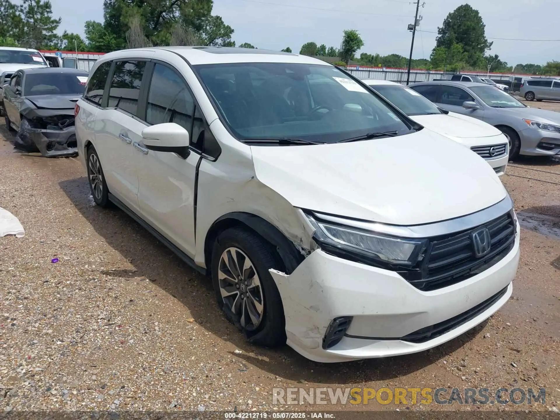 1 Photograph of a damaged car 5FNRL6H70MB012952 HONDA ODYSSEY 2021