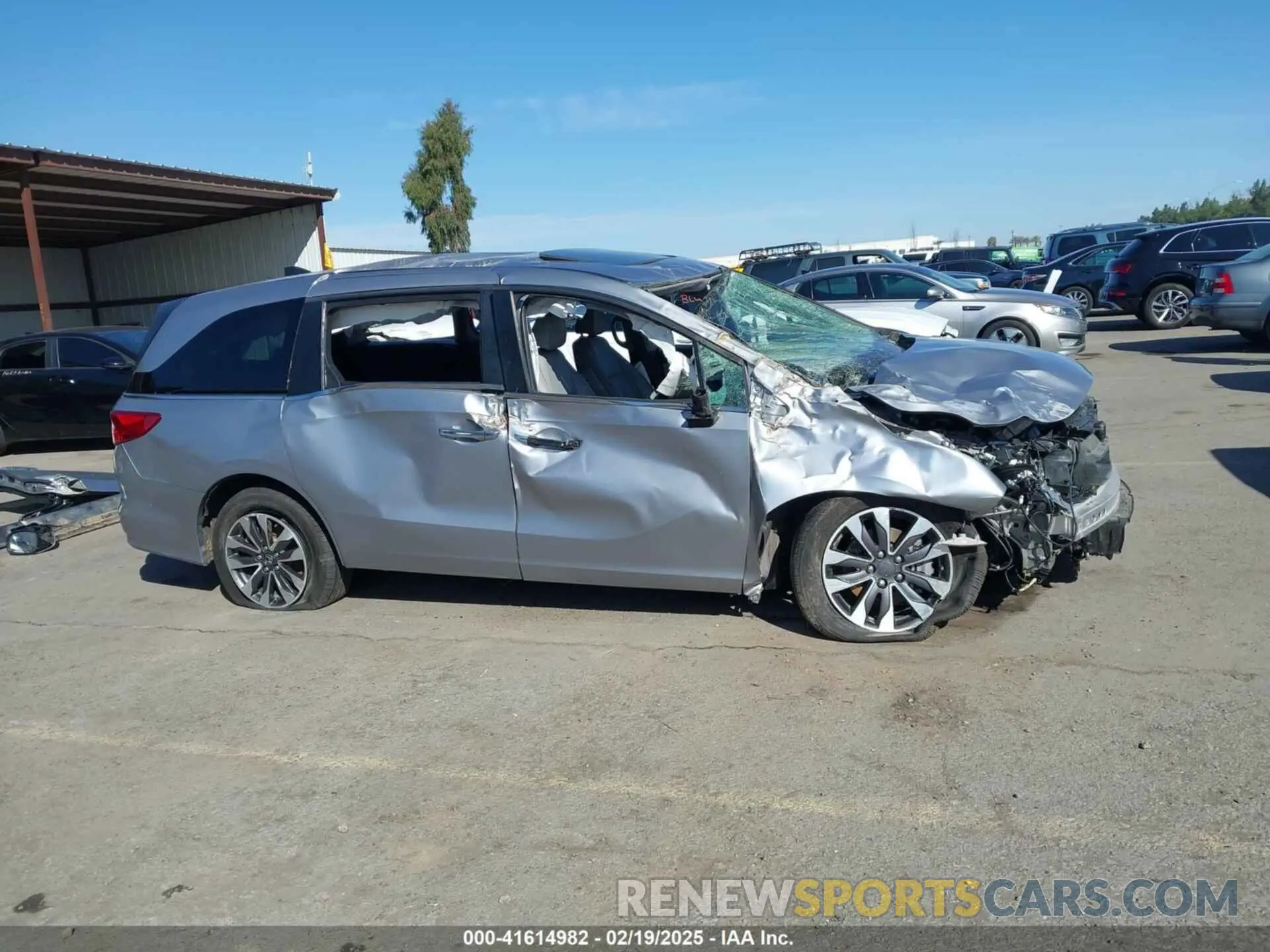 14 Photograph of a damaged car 5FNRL6H73MB019913 HONDA ODYSSEY 2021