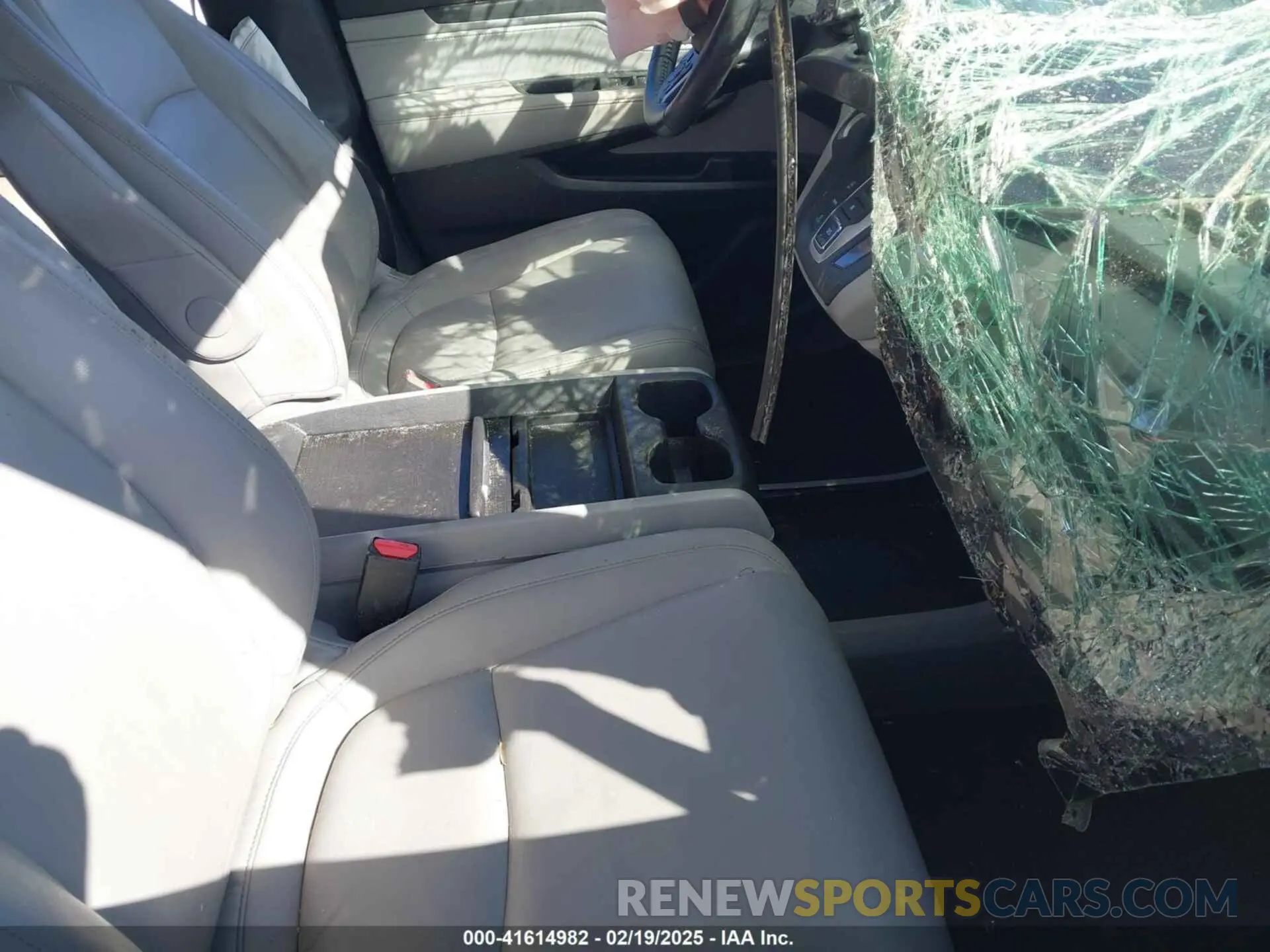 5 Photograph of a damaged car 5FNRL6H73MB019913 HONDA ODYSSEY 2021