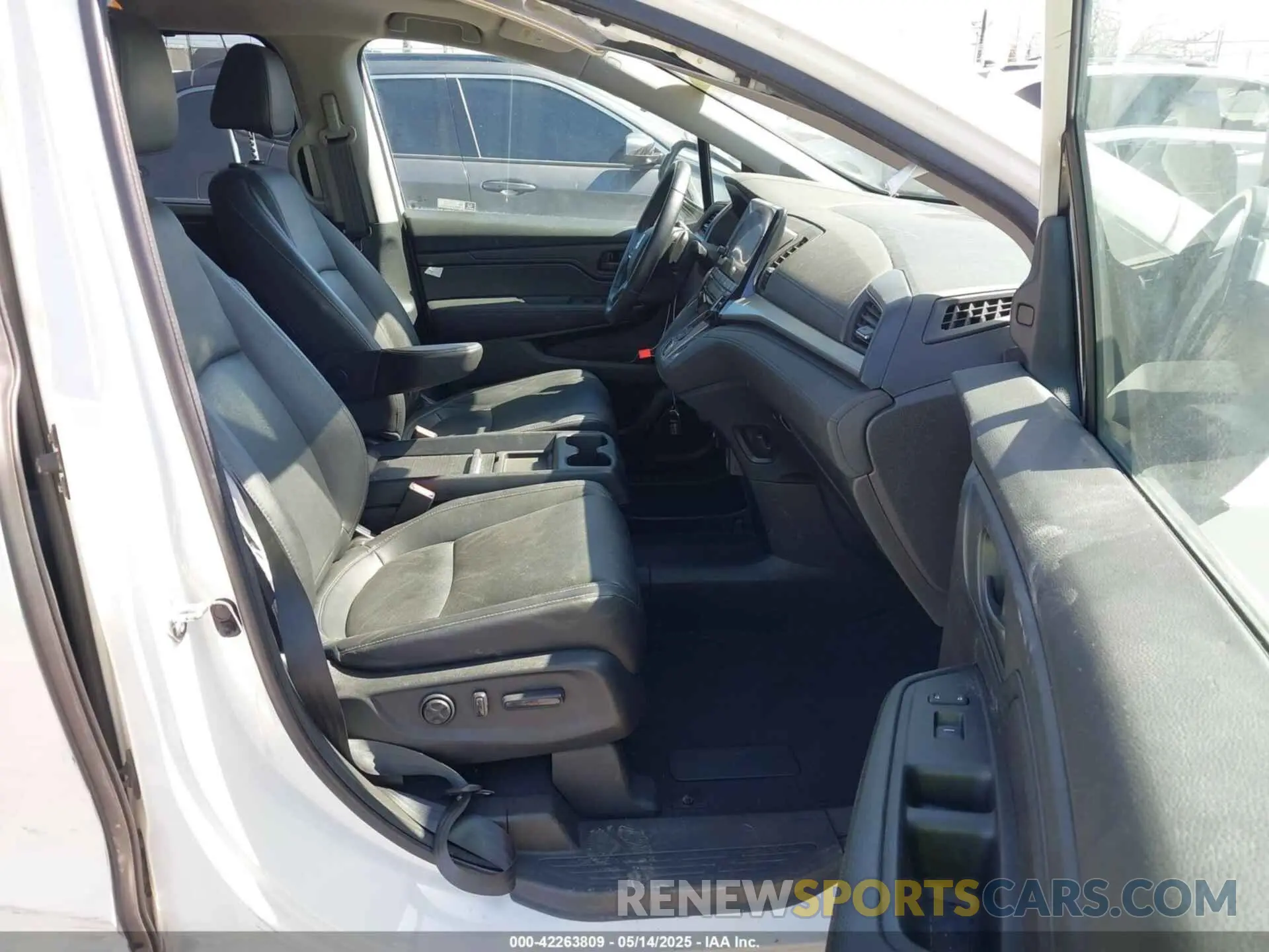 5 Photograph of a damaged car 5FNRL6H79MB003232 HONDA ODYSSEY 2021