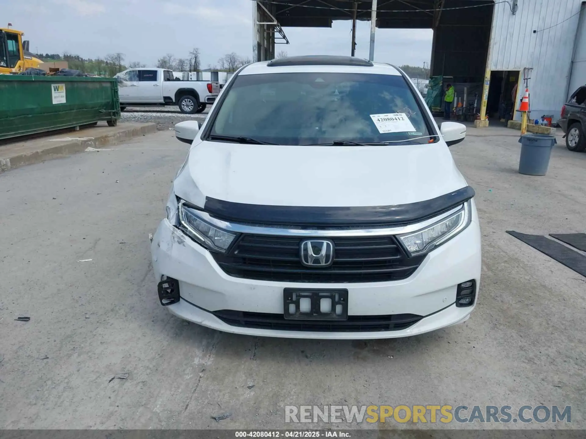 12 Photograph of a damaged car 5FNRL6H80MB010952 HONDA ODYSSEY 2021