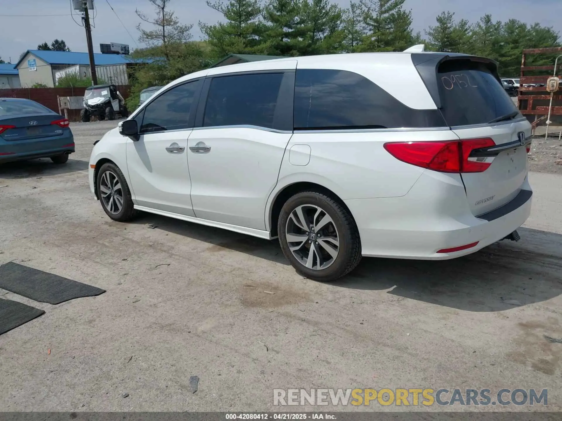 3 Photograph of a damaged car 5FNRL6H80MB010952 HONDA ODYSSEY 2021