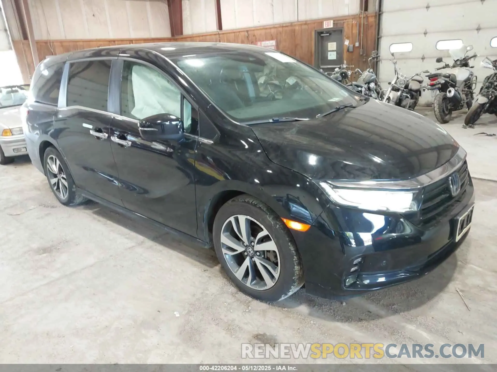 1 Photograph of a damaged car 5FNRL6H83MB028264 HONDA ODYSSEY 2021