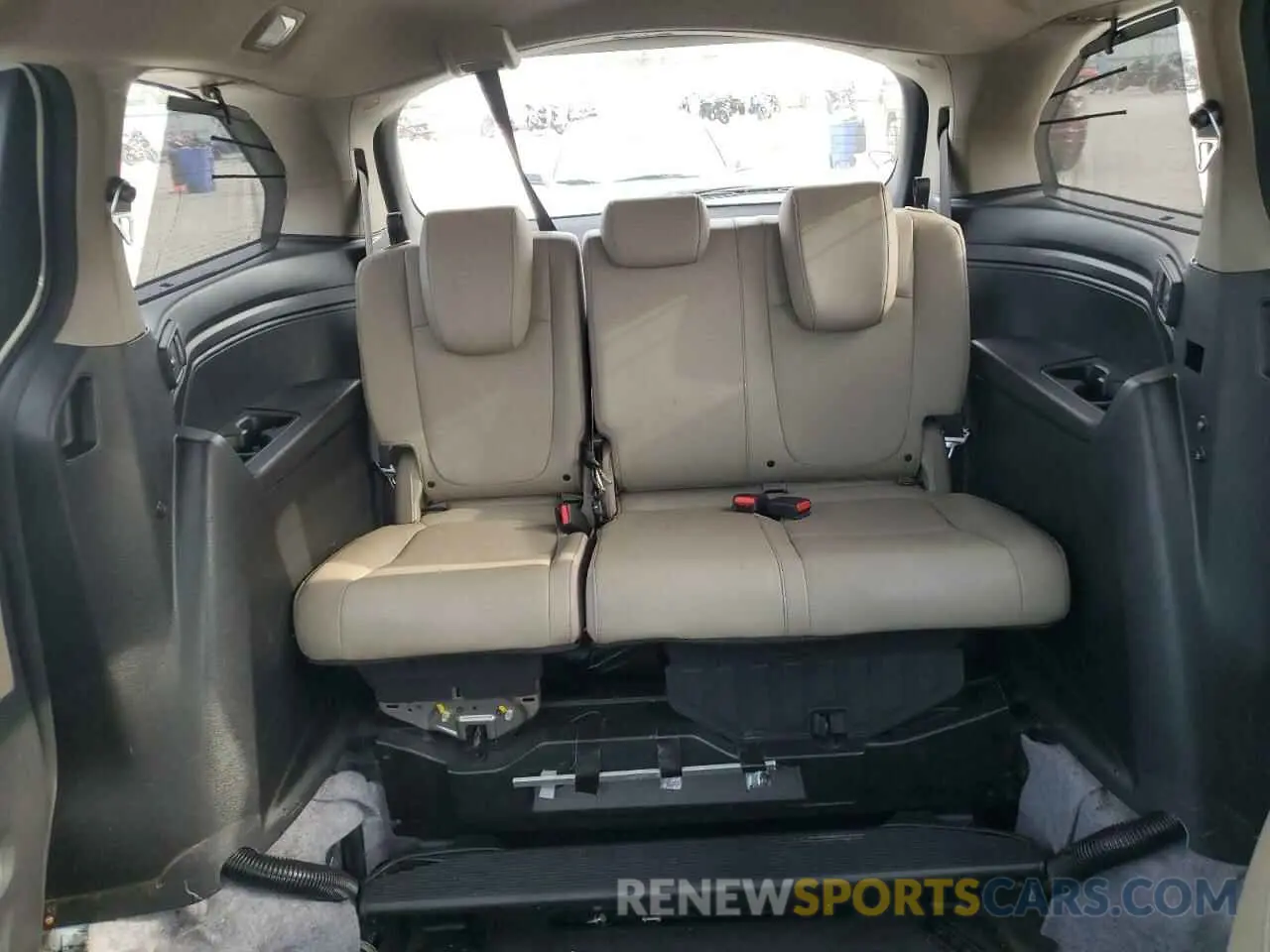 10 Photograph of a damaged car 5FNRL6H83MB041063 HONDA ODYSSEY 2021