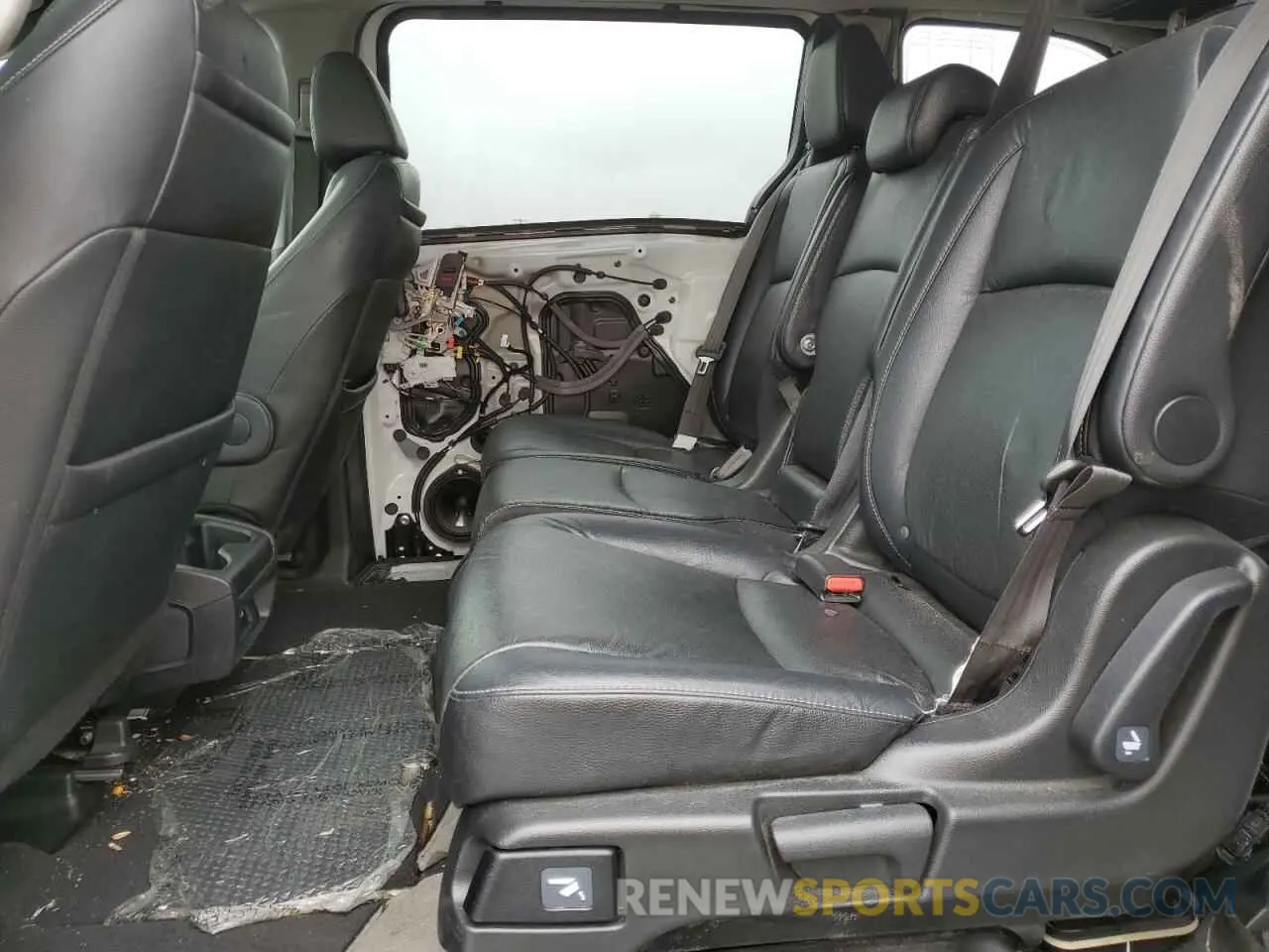 11 Photograph of a damaged car 5FNRL6H84MB027804 HONDA ODYSSEY 2021