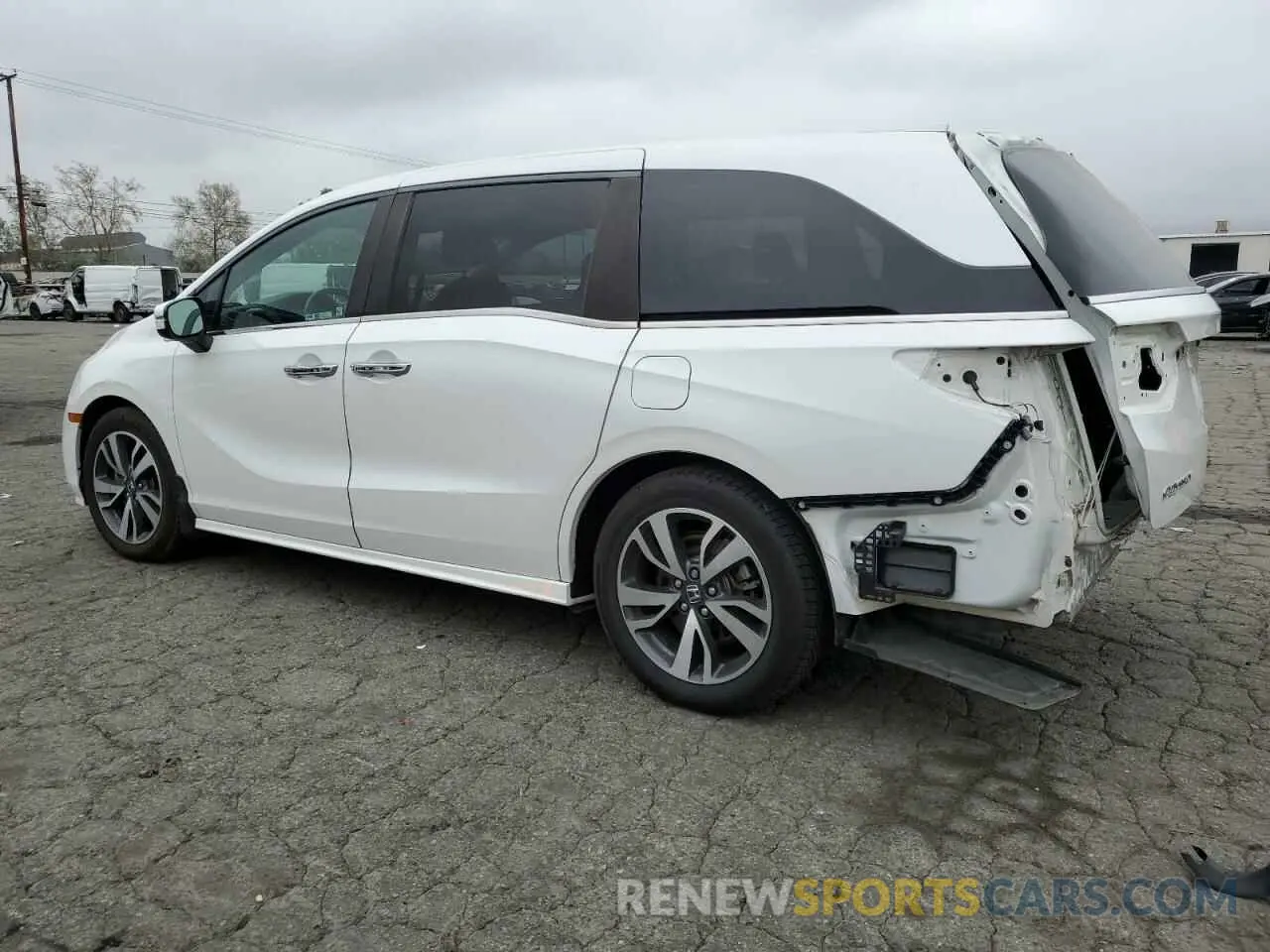 2 Photograph of a damaged car 5FNRL6H84MB027804 HONDA ODYSSEY 2021