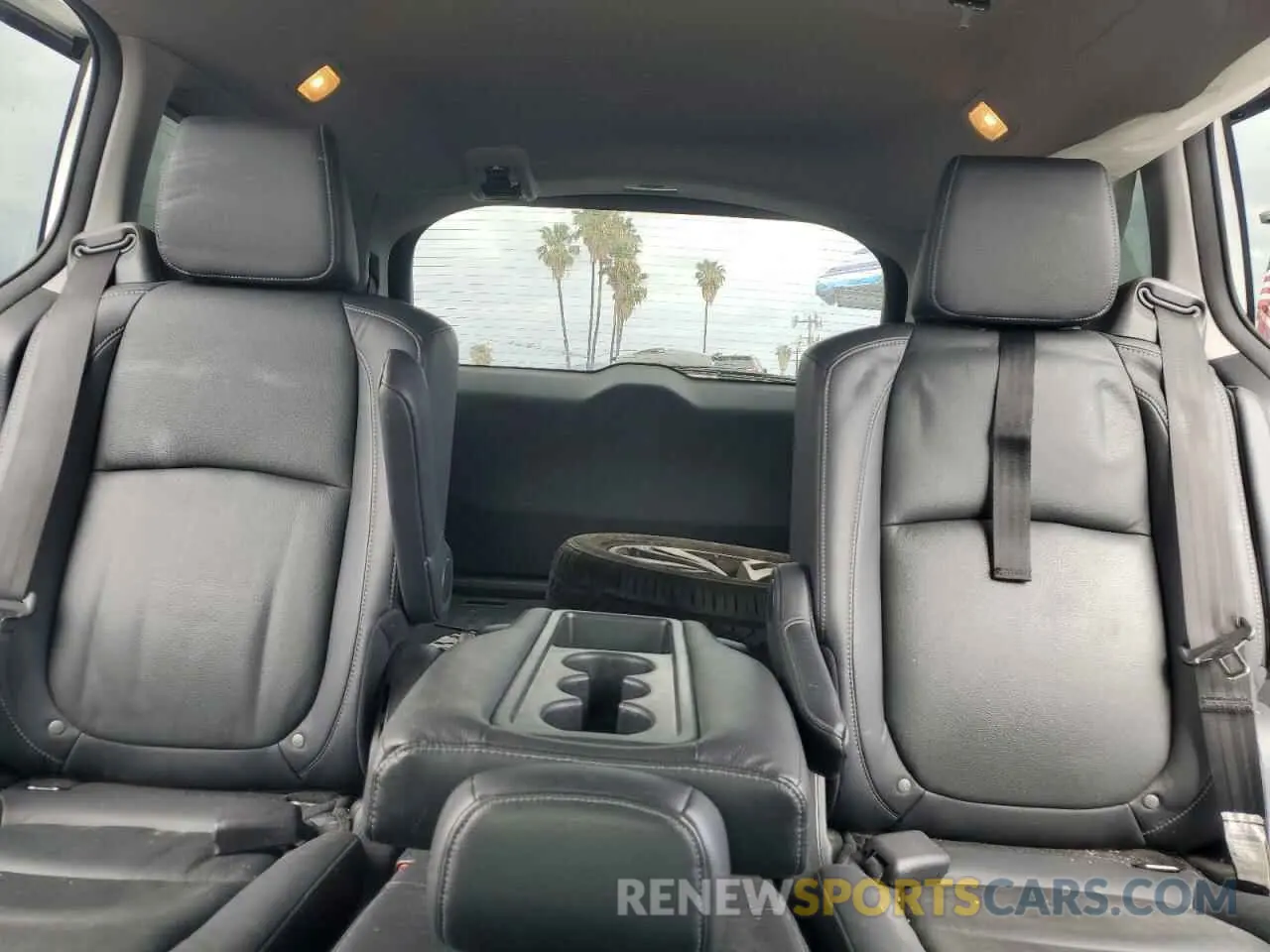 10 Photograph of a damaged car 5FNRL6H85MB038603 HONDA ODYSSEY 2021