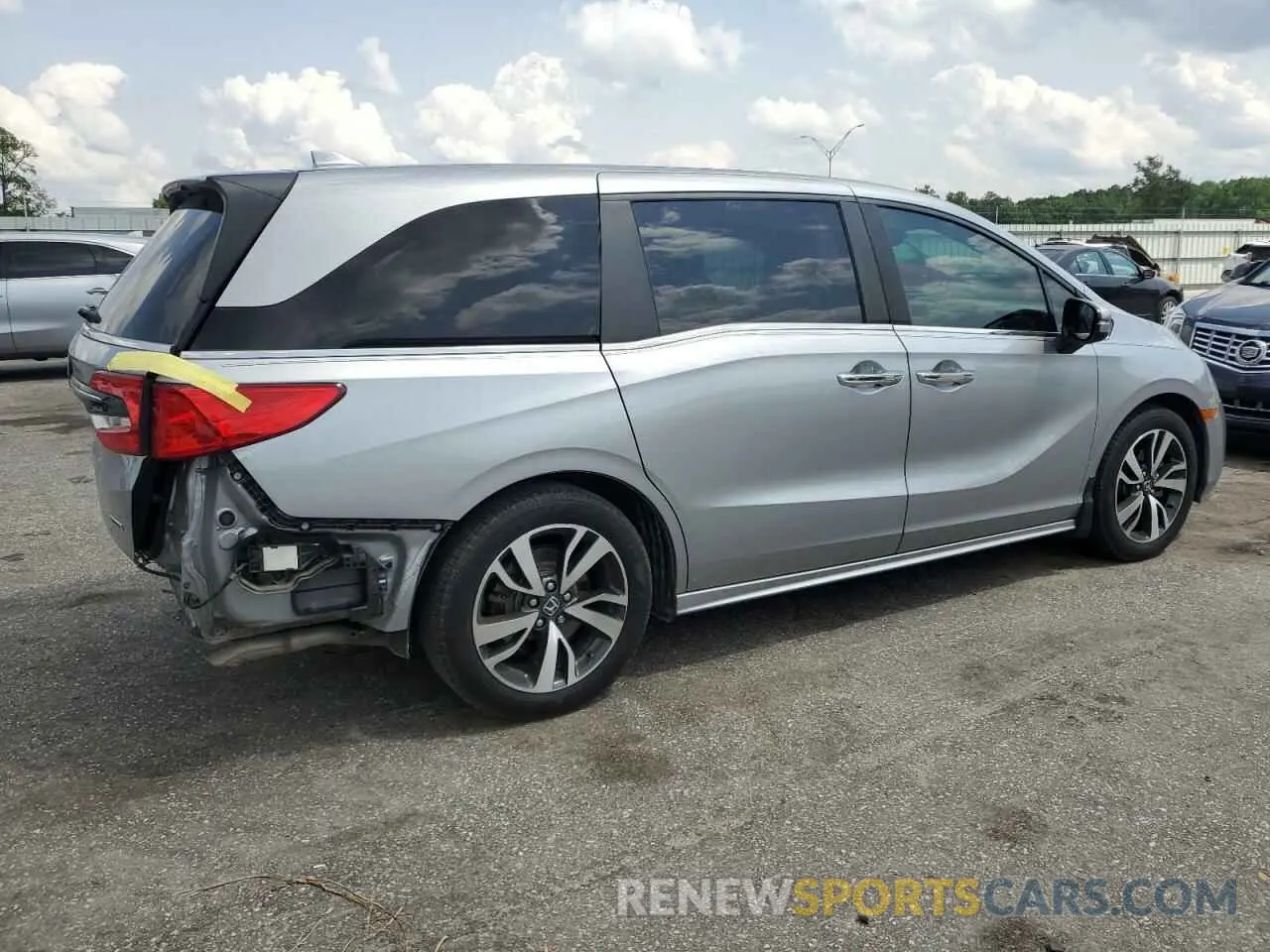 3 Photograph of a damaged car 5FNRL6H85MB039444 HONDA ODYSSEY 2021