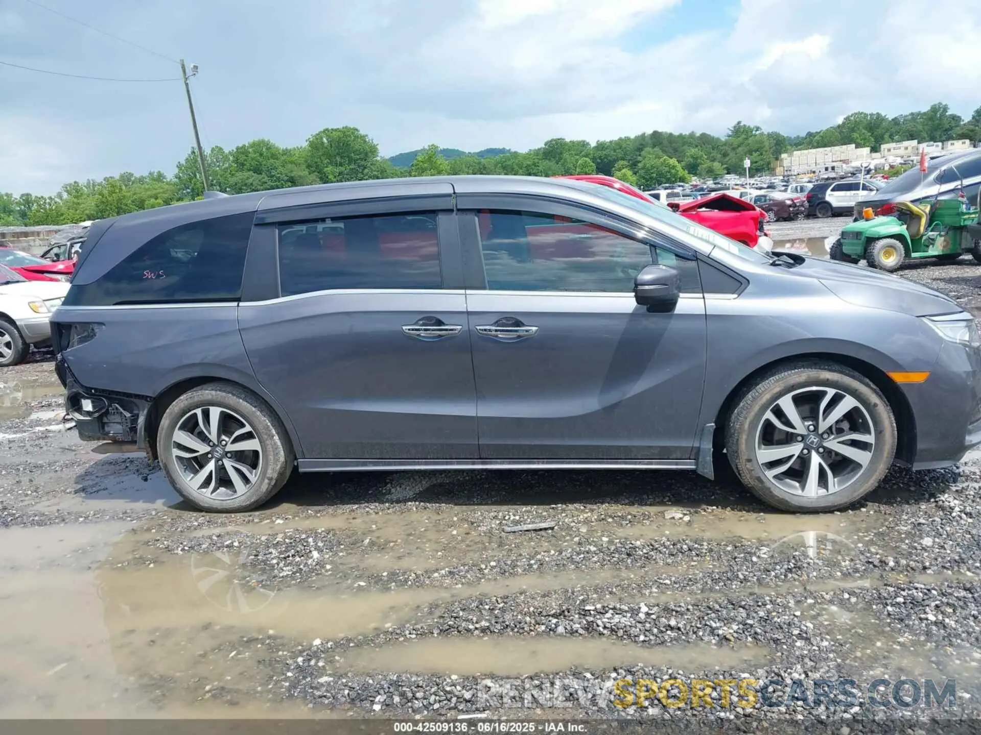 13 Photograph of a damaged car 5FNRL6H86MB013953 HONDA ODYSSEY 2021
