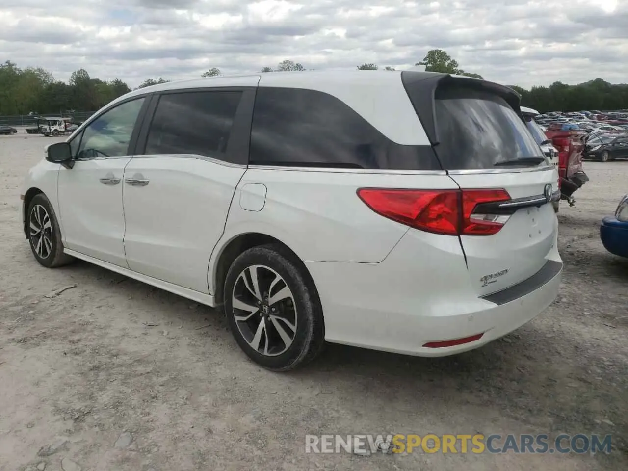 2 Photograph of a damaged car 5FNRL6H86MB018943 HONDA ODYSSEY 2021