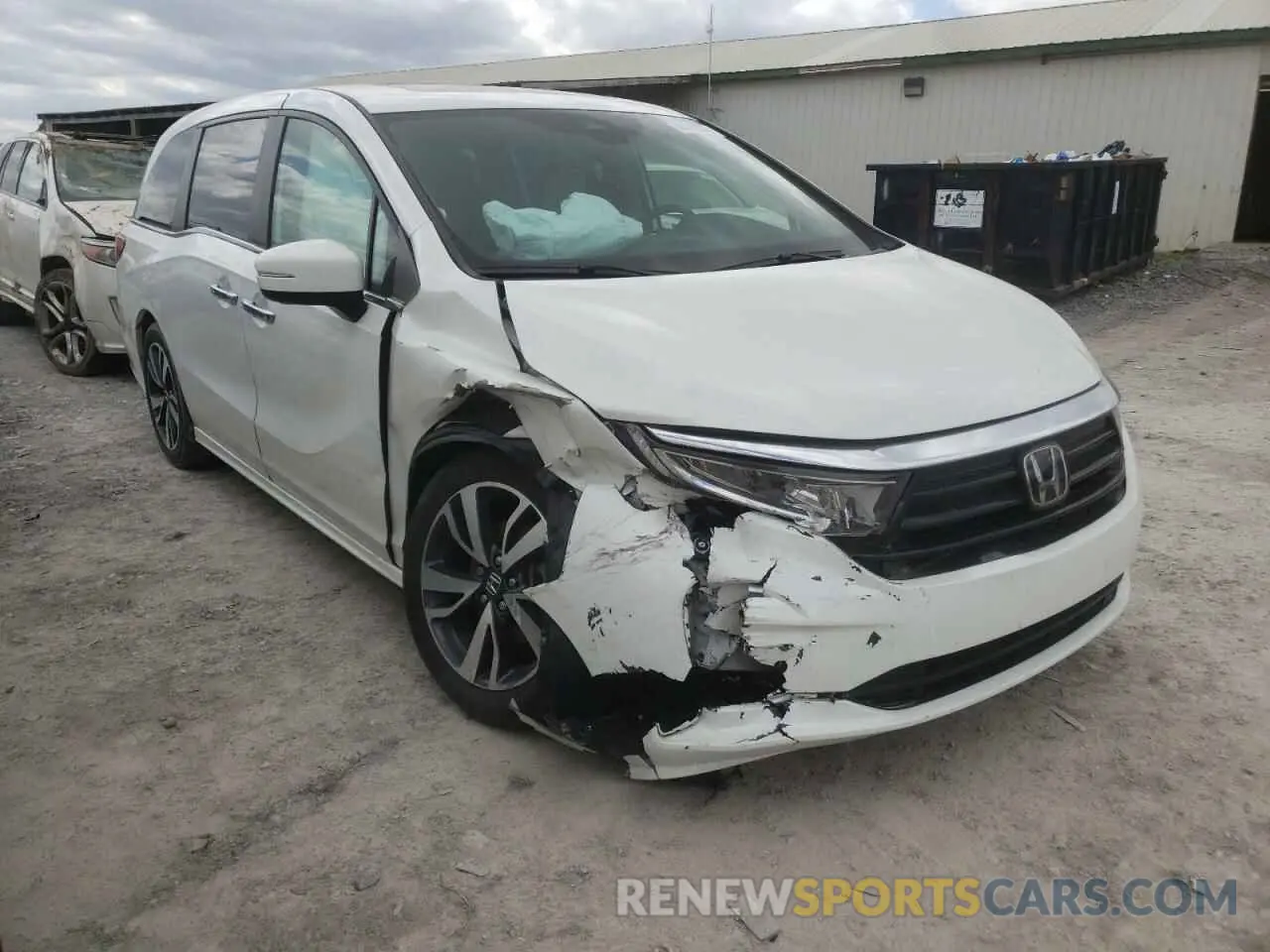 4 Photograph of a damaged car 5FNRL6H86MB018943 HONDA ODYSSEY 2021