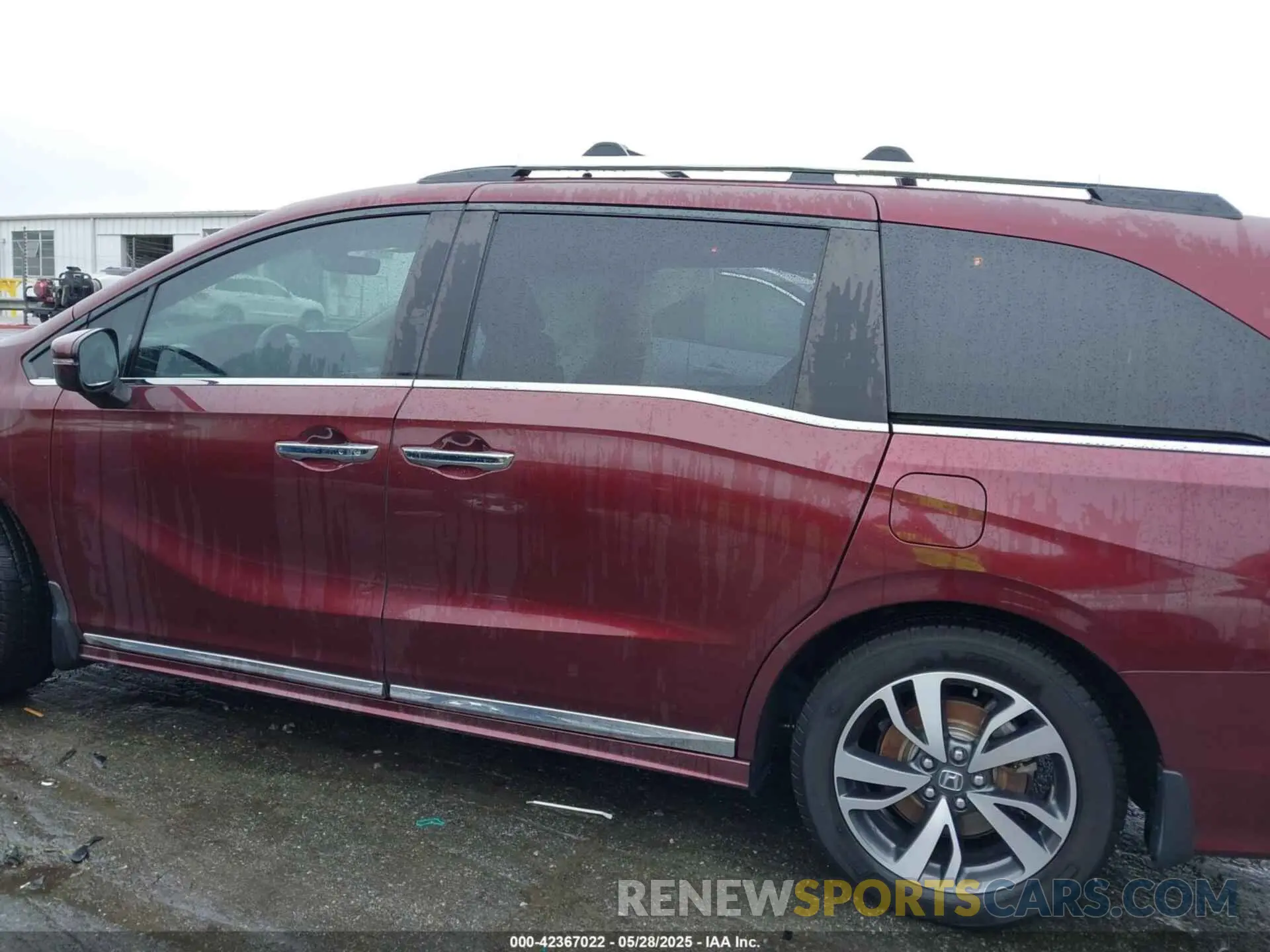 13 Photograph of a damaged car 5FNRL6H88MB006938 HONDA ODYSSEY 2021