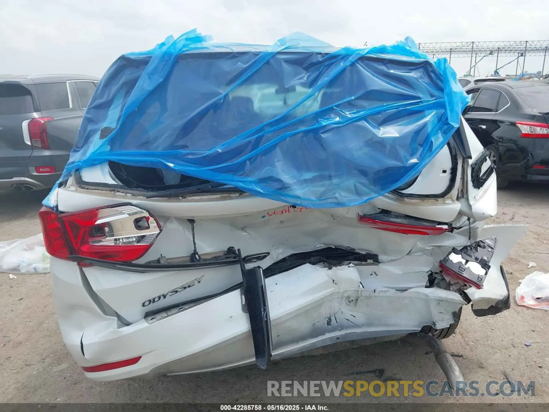 16 Photograph of a damaged car 5FNRL6H21NB013534 HONDA ODYSSEY 2022