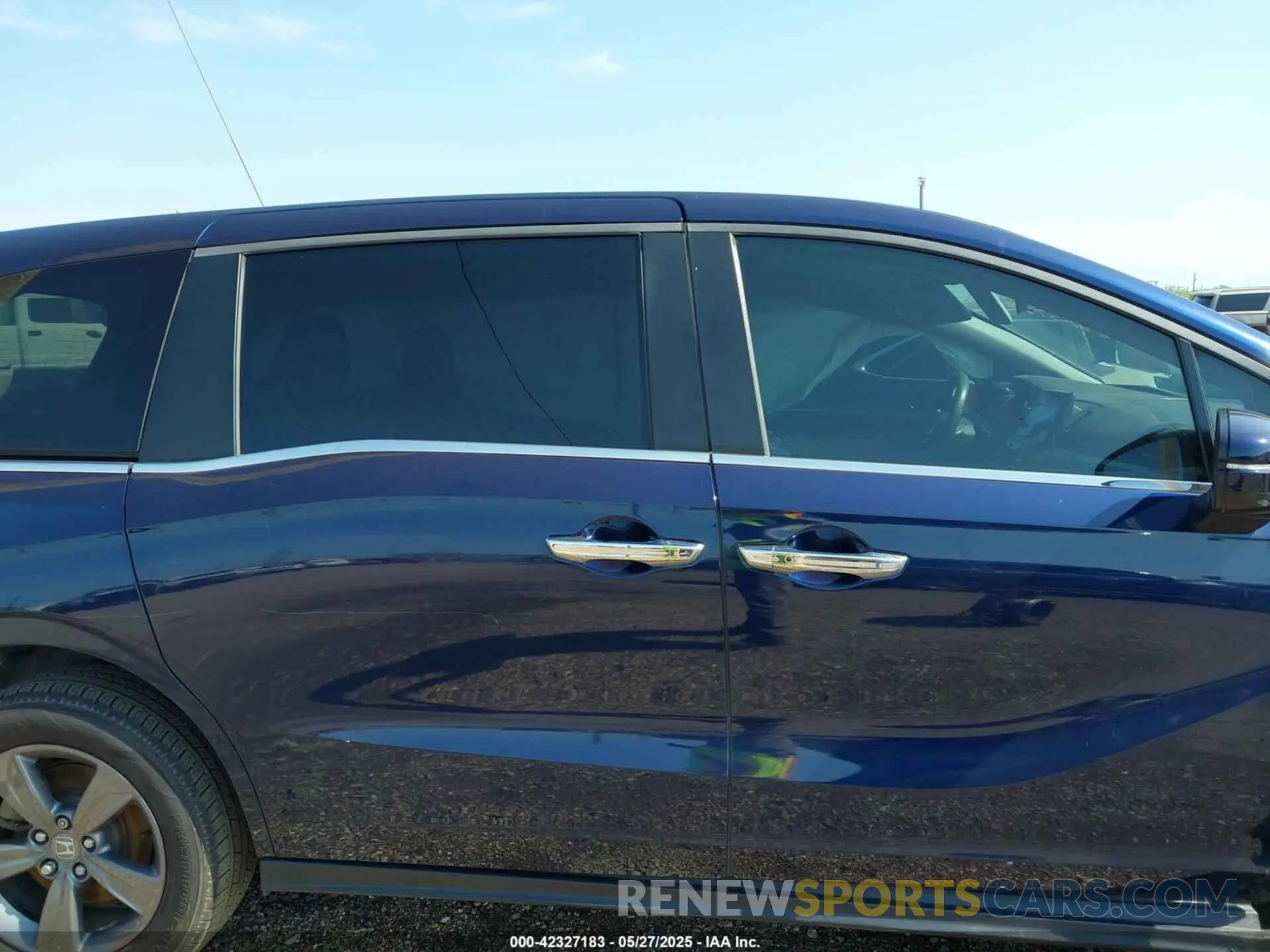13 Photograph of a damaged car 5FNRL6H50NB000347 HONDA ODYSSEY 2022