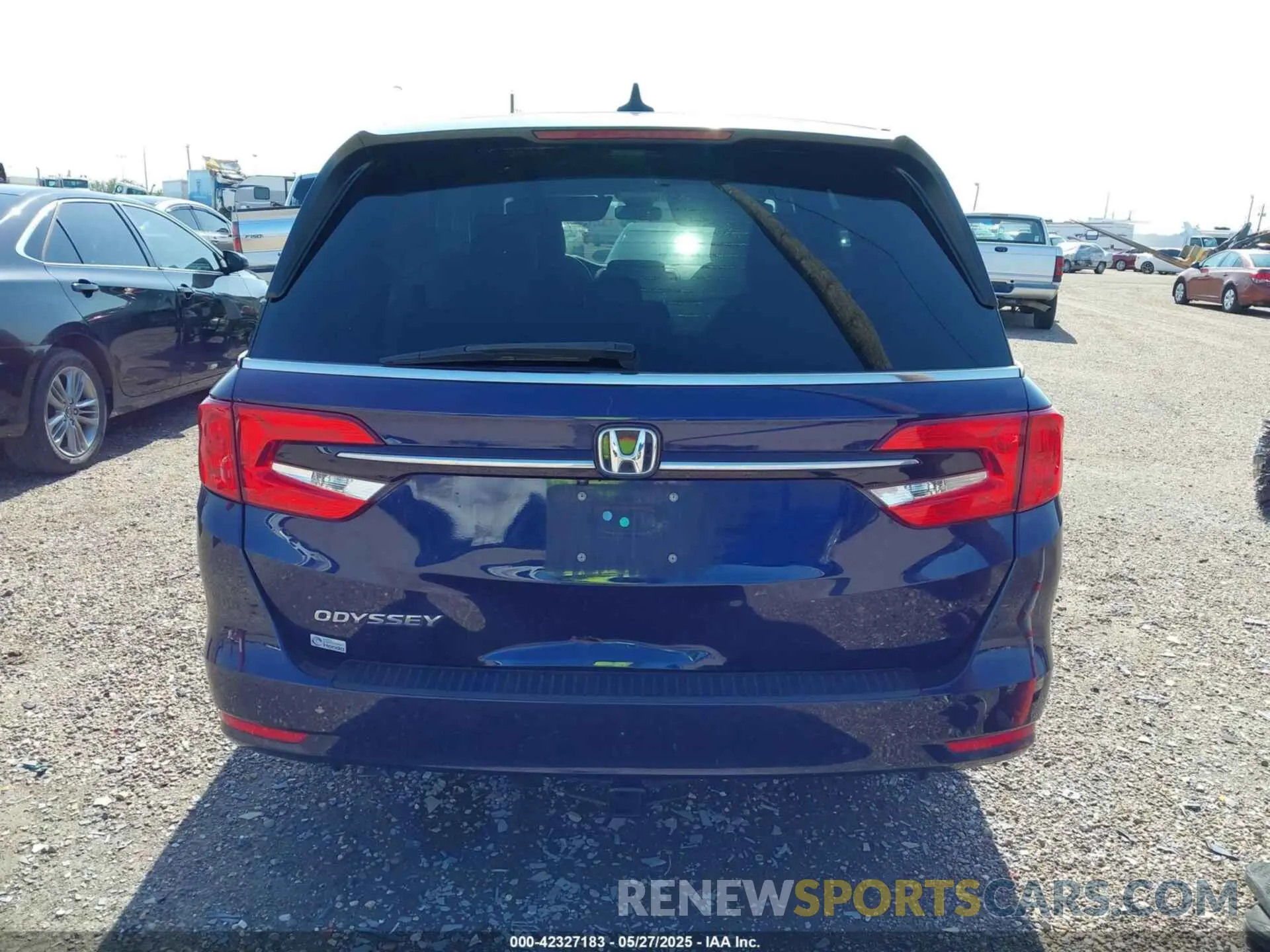 16 Photograph of a damaged car 5FNRL6H50NB000347 HONDA ODYSSEY 2022