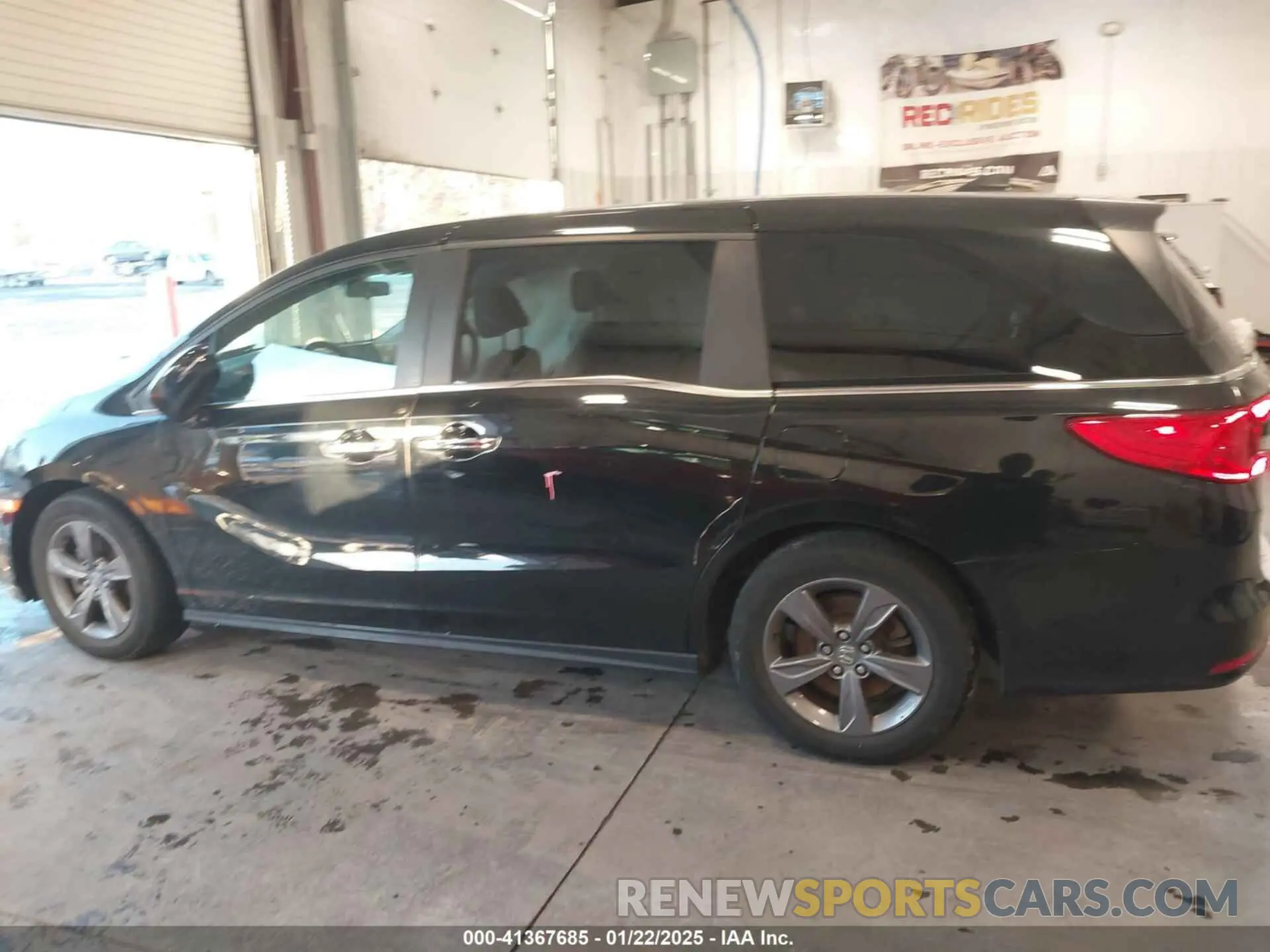 14 Photograph of a damaged car 5FNRL6H50NB035132 HONDA ODYSSEY 2022