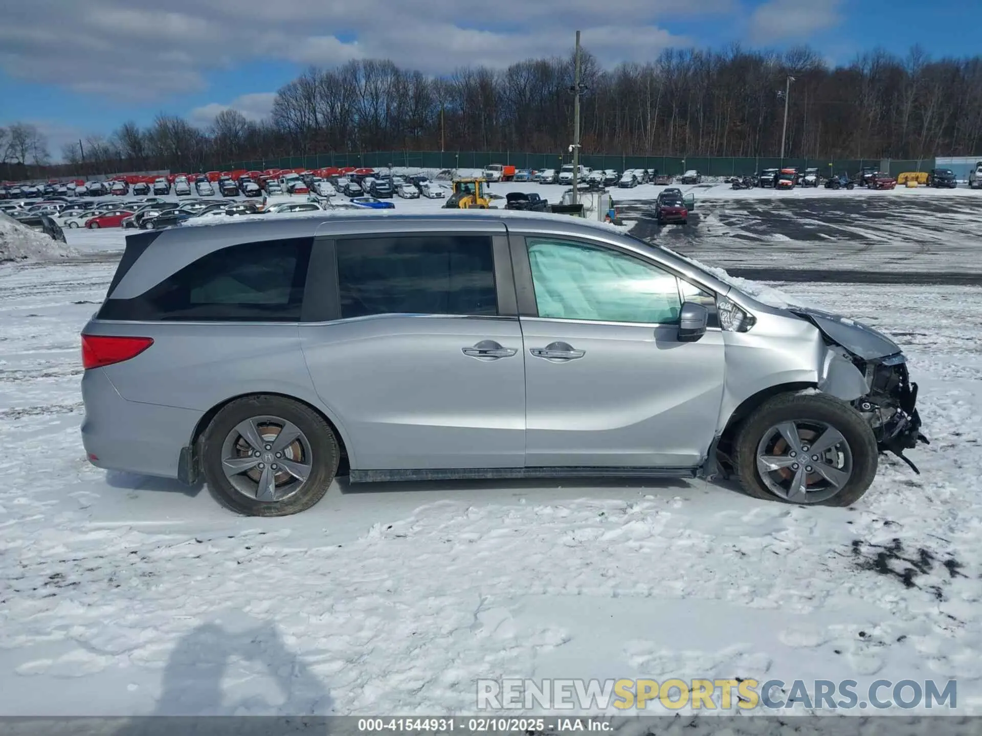 12 Photograph of a damaged car 5FNRL6H51NB052313 HONDA ODYSSEY 2022
