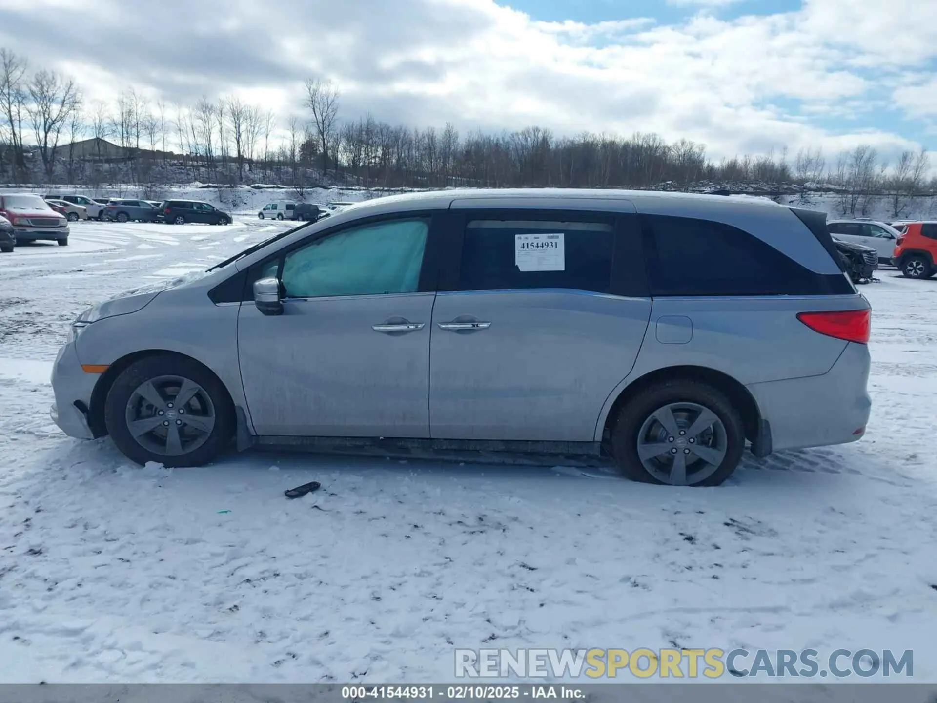 13 Photograph of a damaged car 5FNRL6H51NB052313 HONDA ODYSSEY 2022